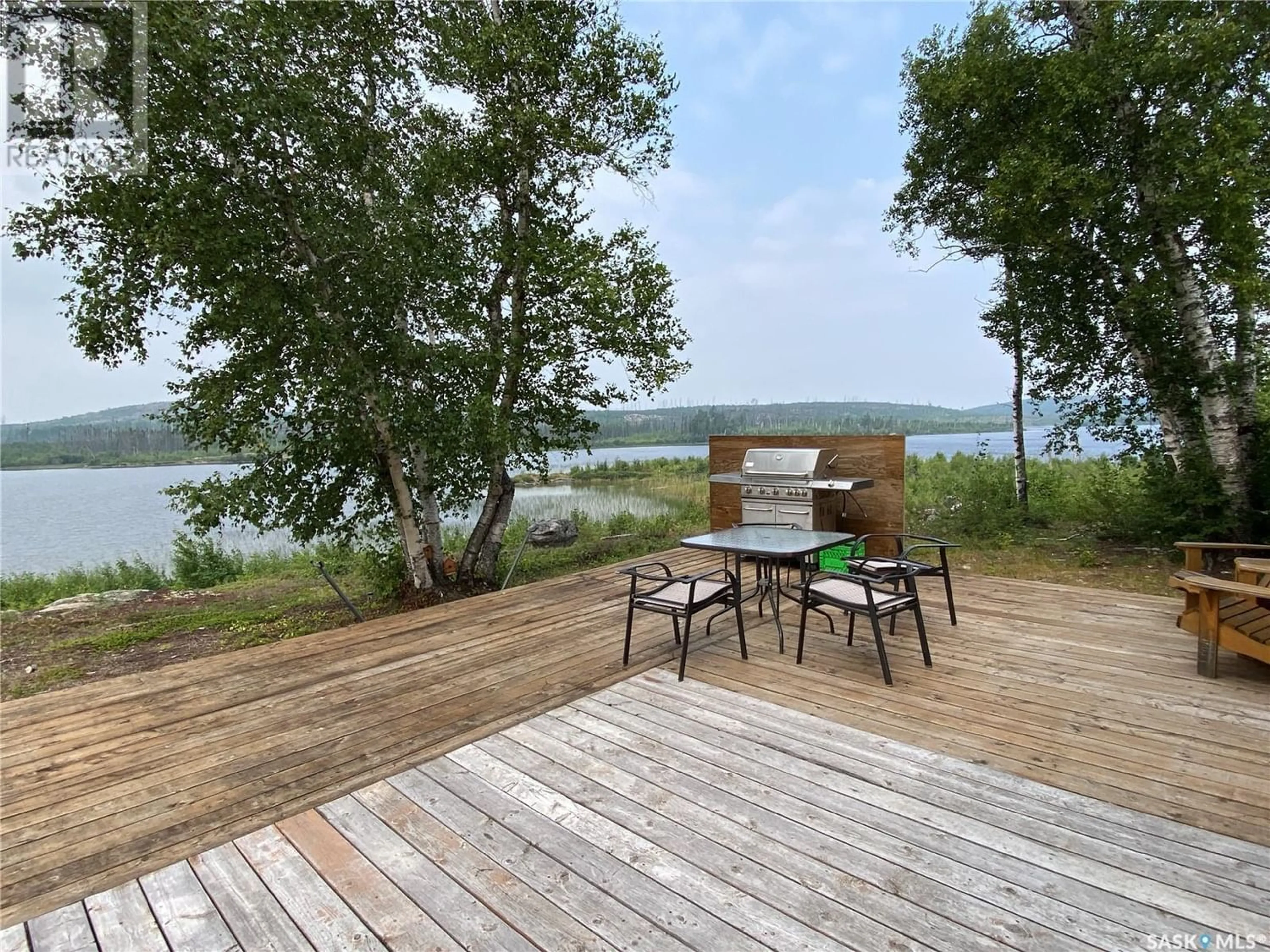 Patio for Remote Cabin in Bague Bay, Nemeiben Lake Saskatchewan S0J1L0