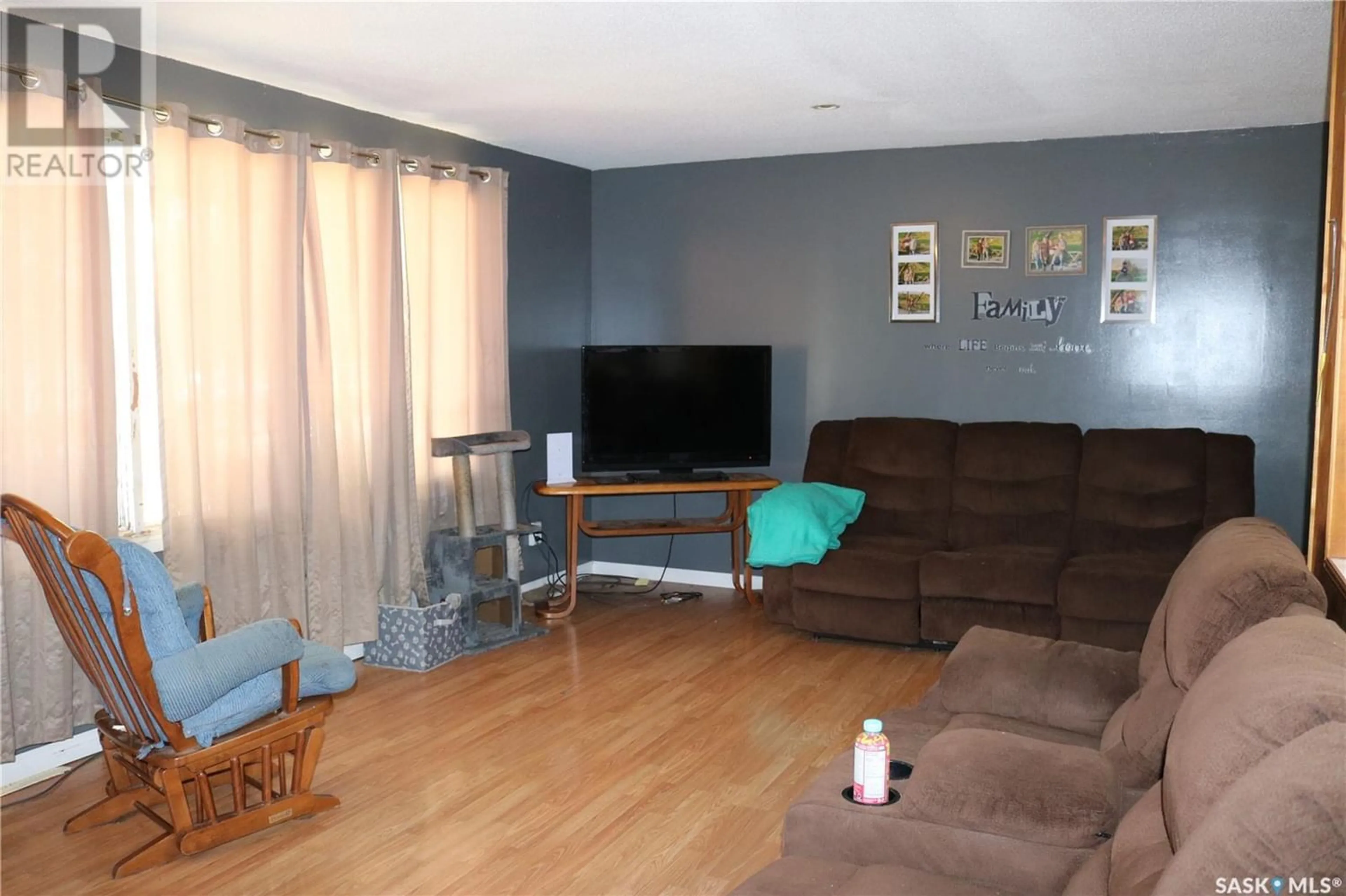 Living room for 510 Gertie STREET, Moosomin Saskatchewan S0G3N0