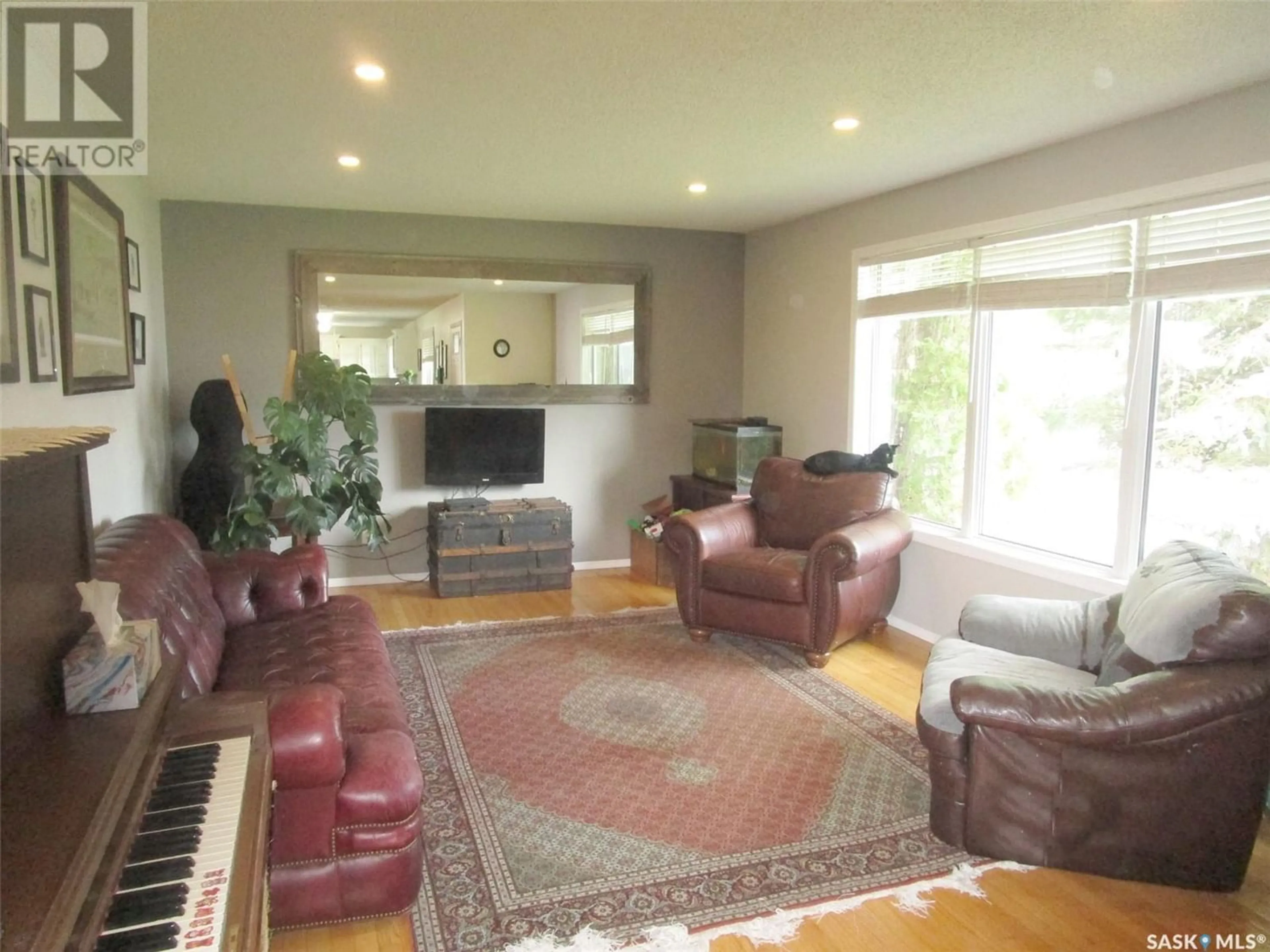 Living room for 302 Westview DRIVE, Coronach Saskatchewan S0H0Z0