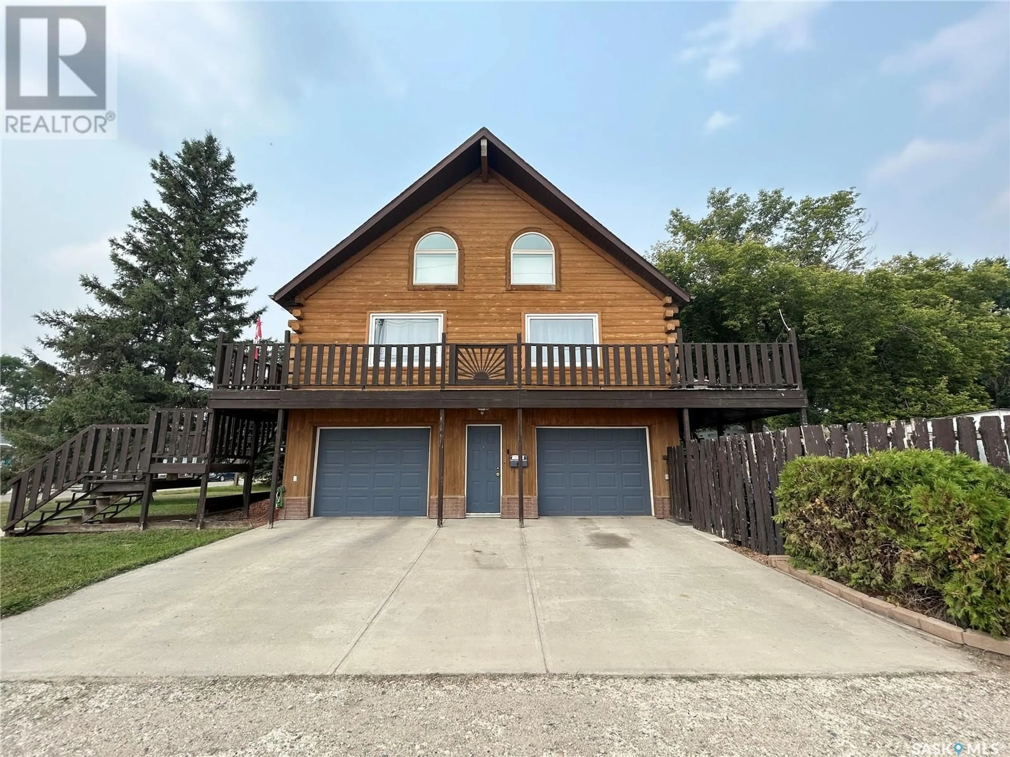 Frontside or backside of a home for 206 Lorraine STREET, Weyburn Saskatchewan S4H1S1