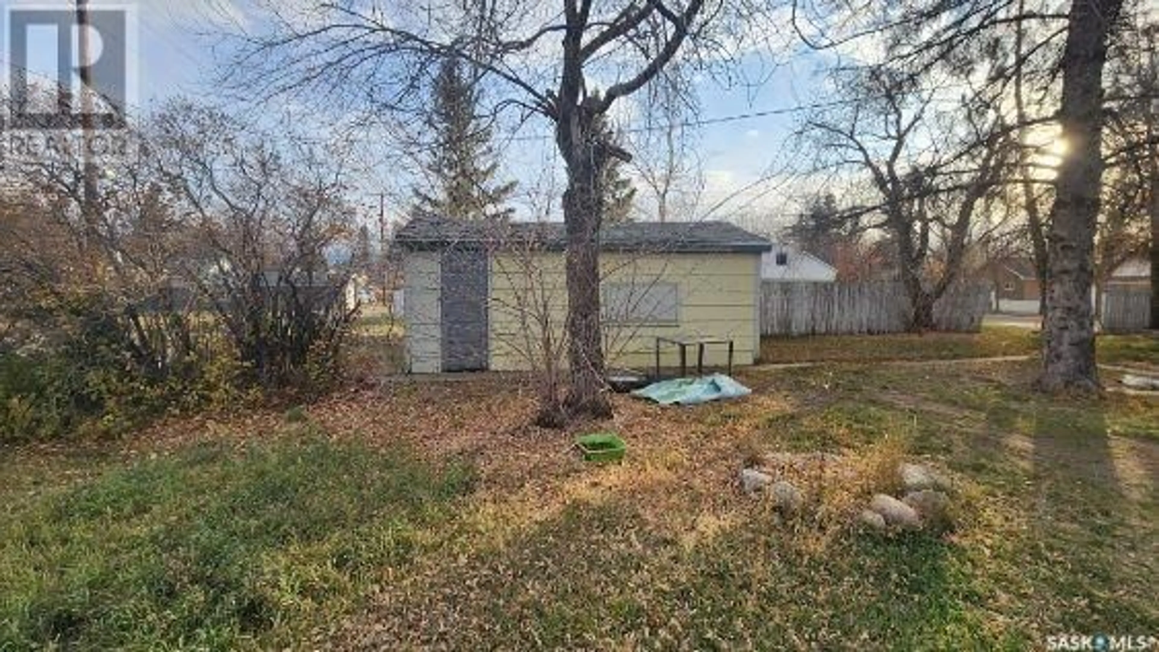 Fenced yard for 992 109th STREET, North Battleford Saskatchewan S9A2E2