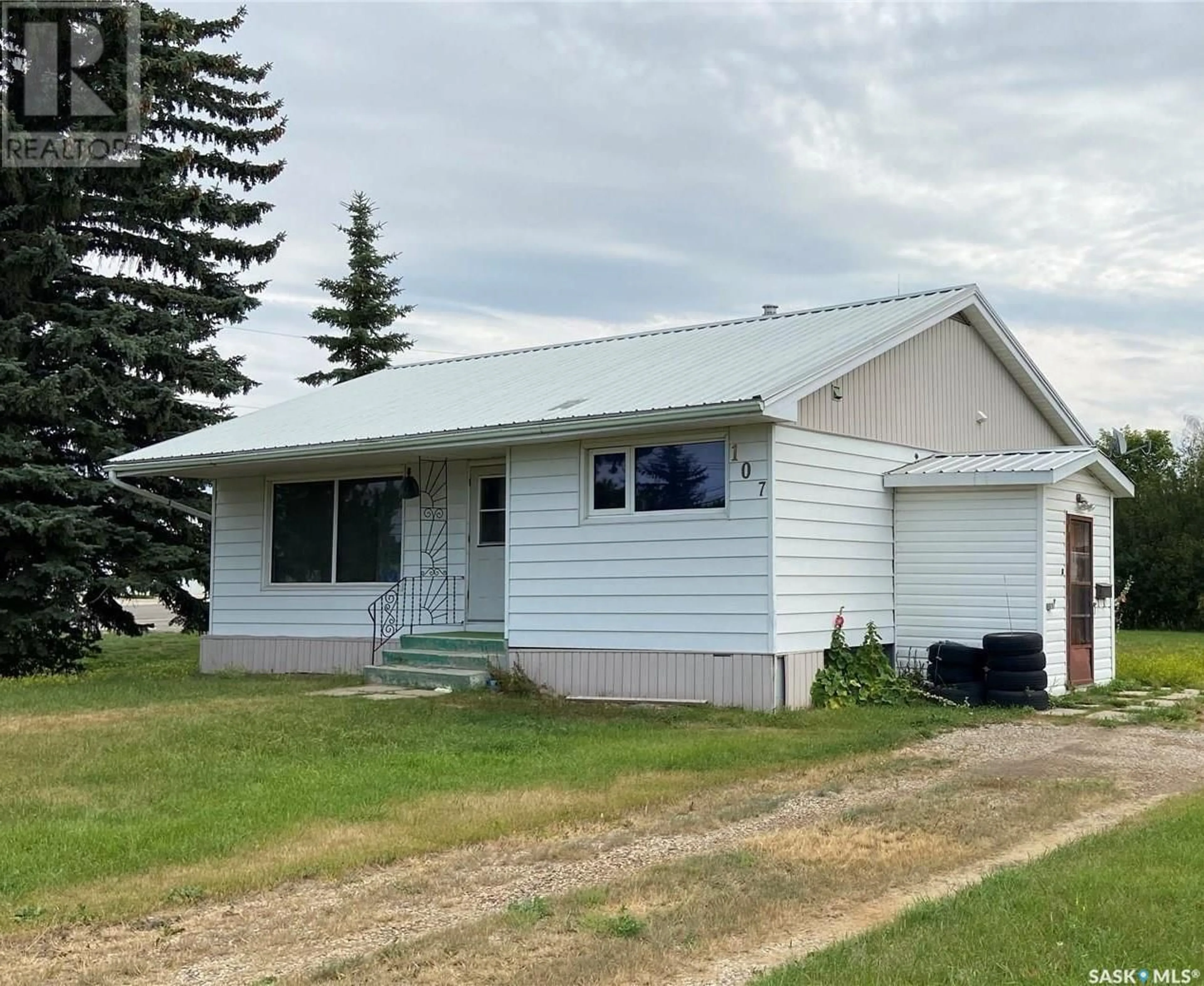 A pic from exterior of the house or condo for 107 Main STREET, Lanigan Saskatchewan S0K2M0