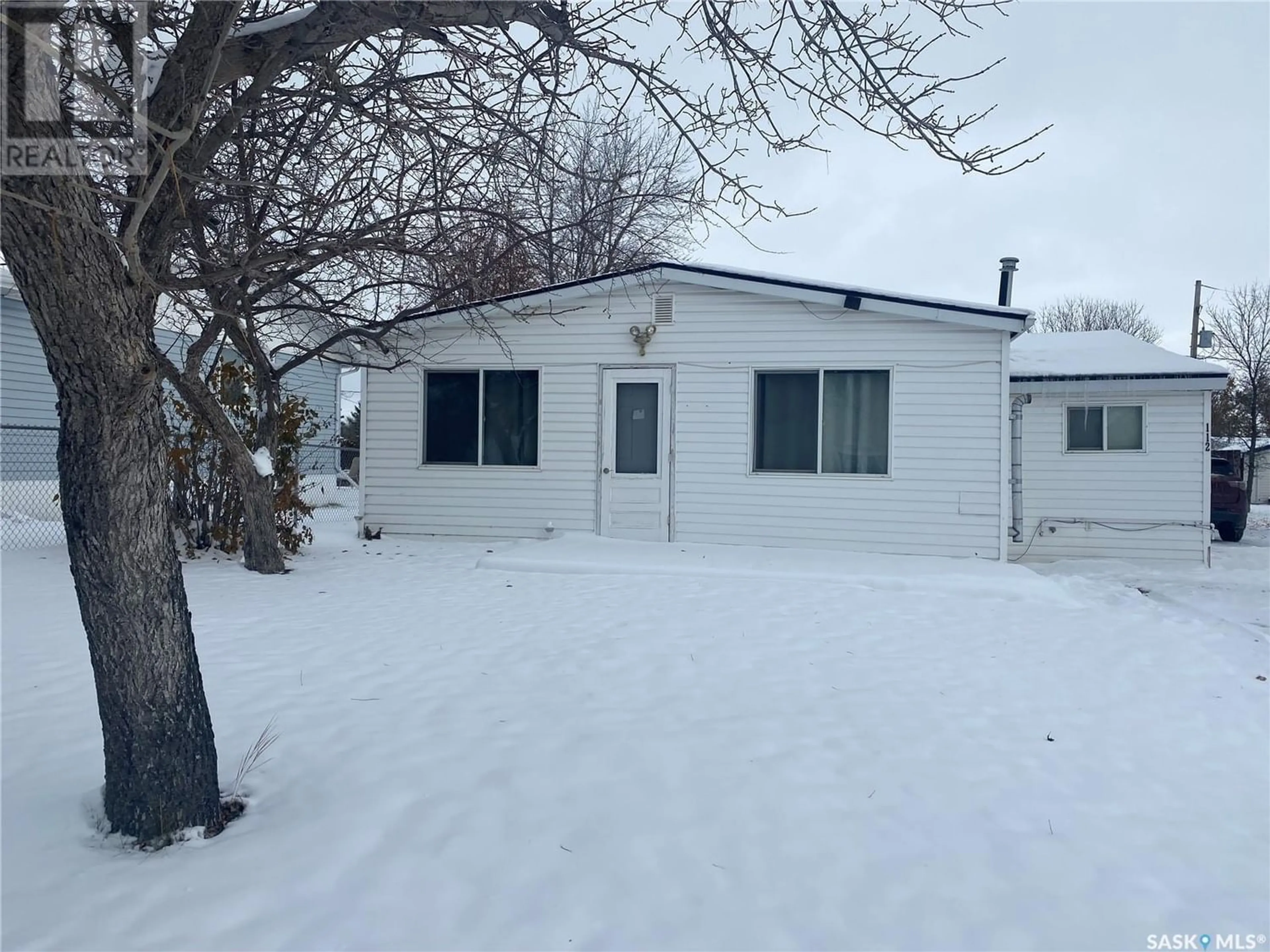 A pic from exterior of the house or condo for 112 Grove STREET, Lampman Saskatchewan S0C1N0