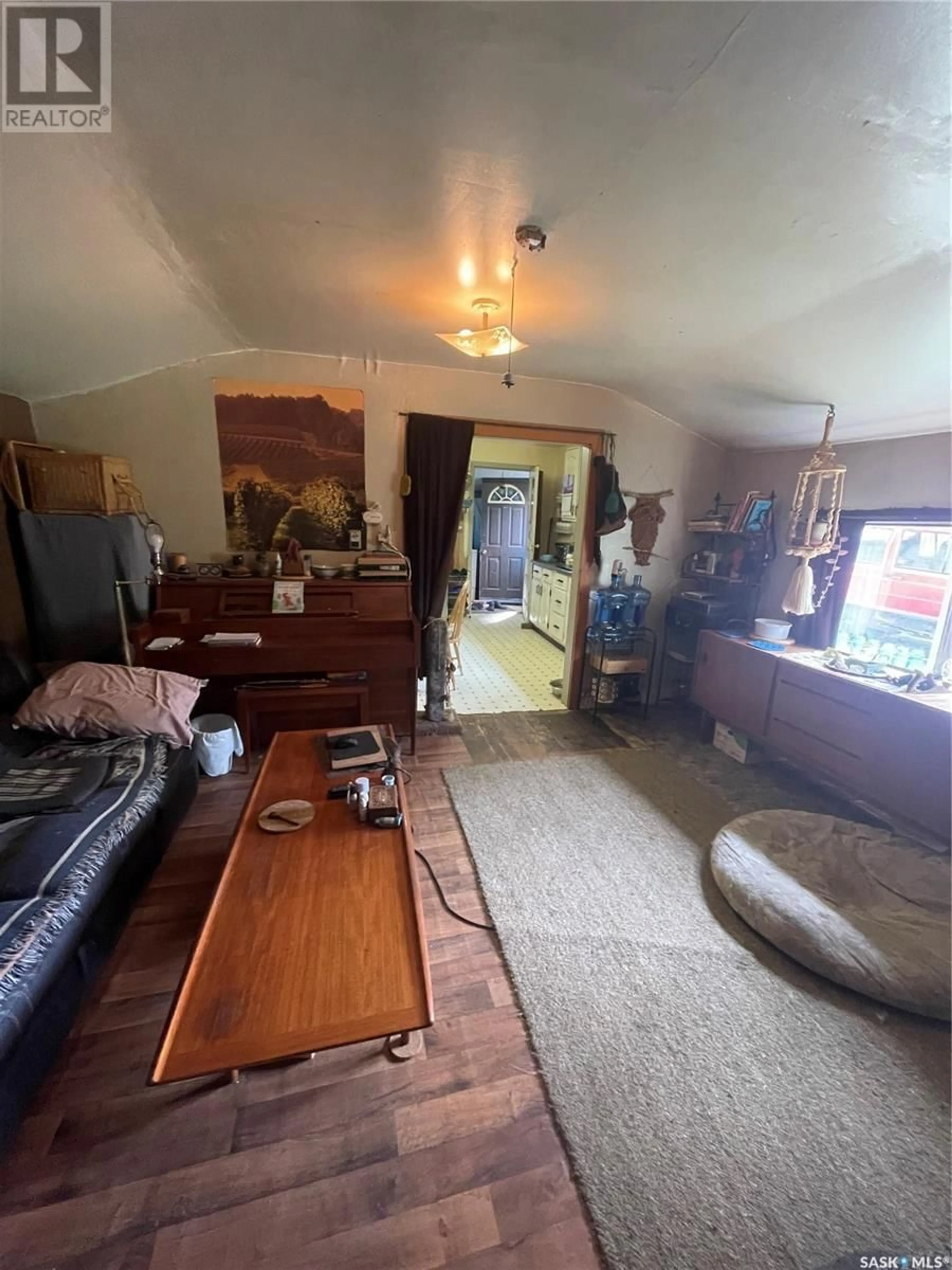 A pic of a room for 202 3rd AVENUE, Young Saskatchewan S0K4Y0