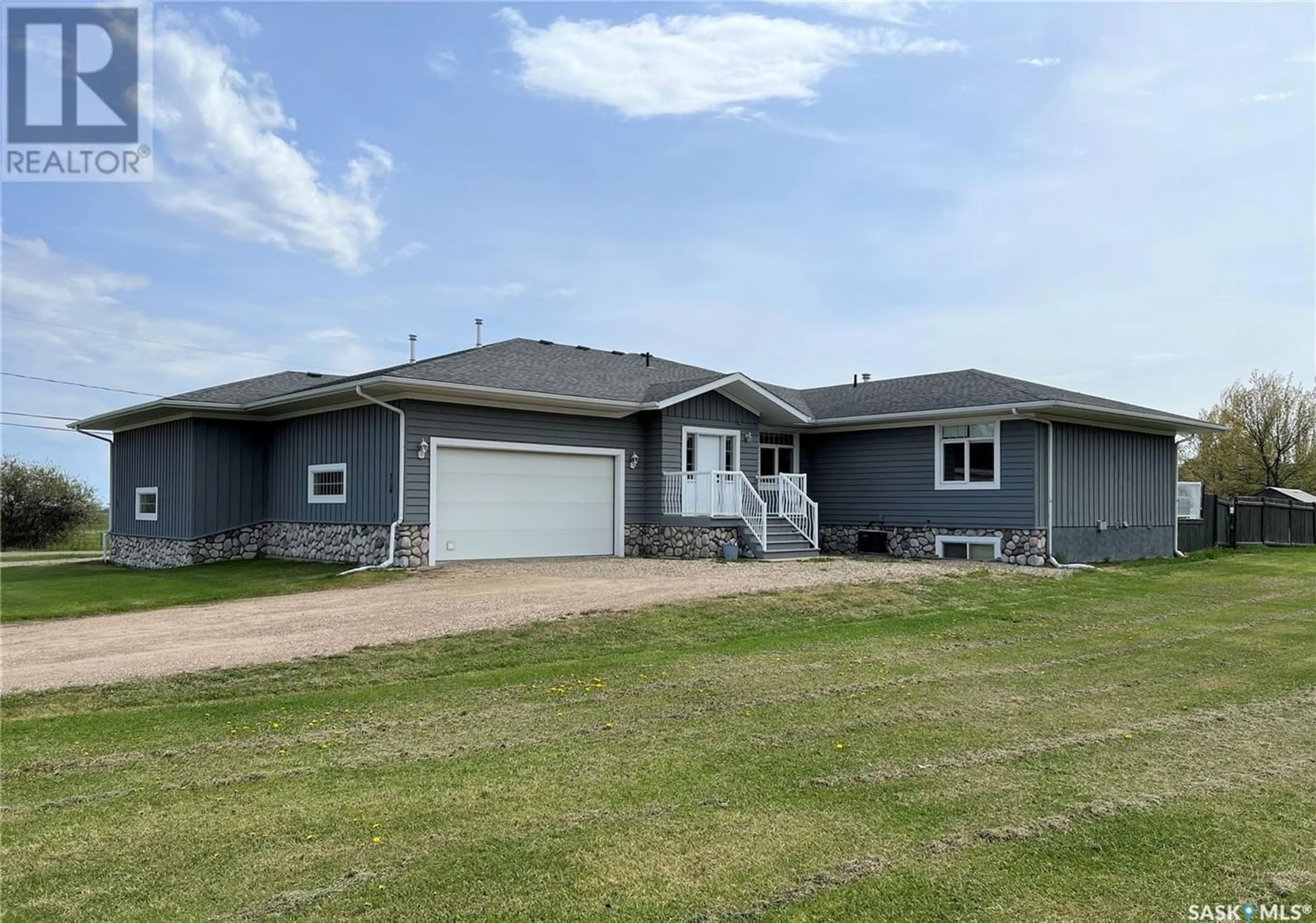 Frontside or backside of a home for 314 Centre AVENUE, Meadow Lake Saskatchewan S9X1H2