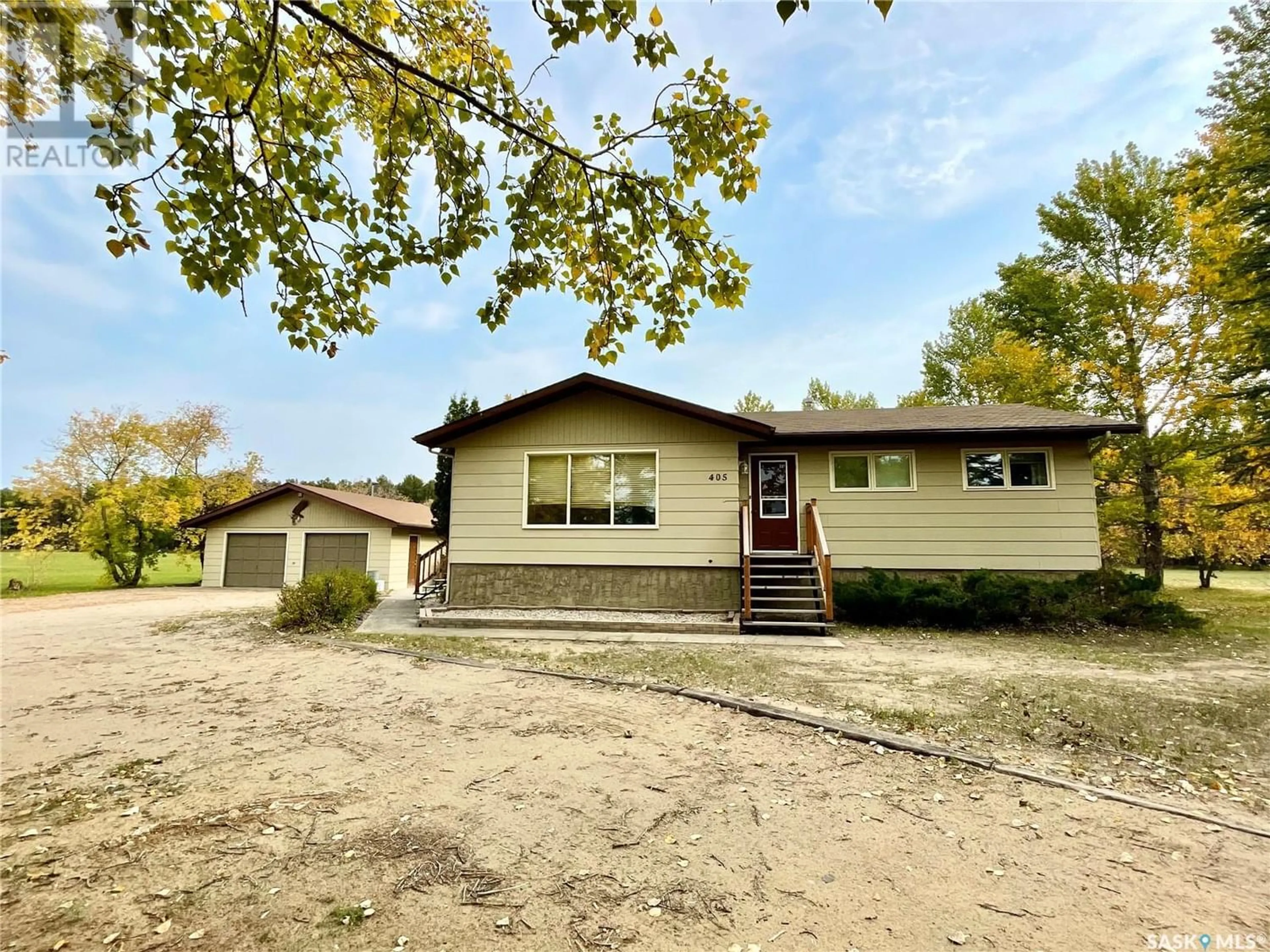 Frontside or backside of a home for 405 Alfred STREET, Nipawin Saskatchewan S0E1E0