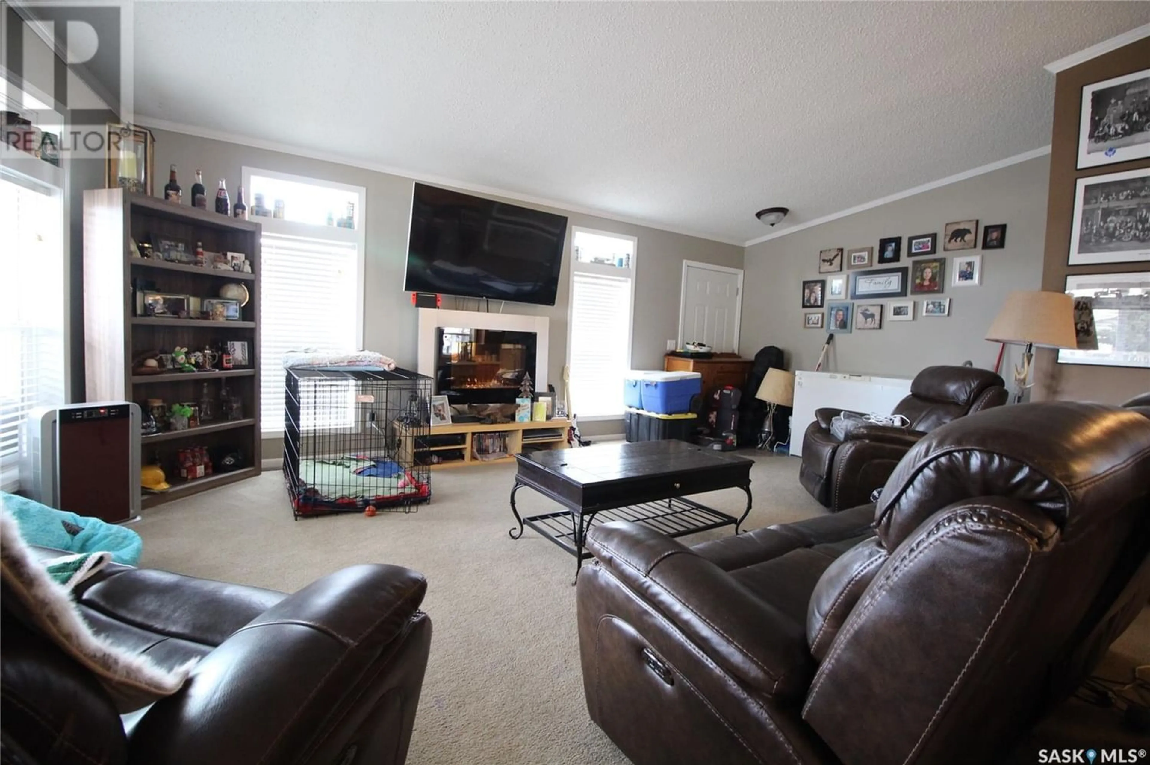 Living room for 305 Pelly STREET, Rocanville Saskatchewan S0A3L0