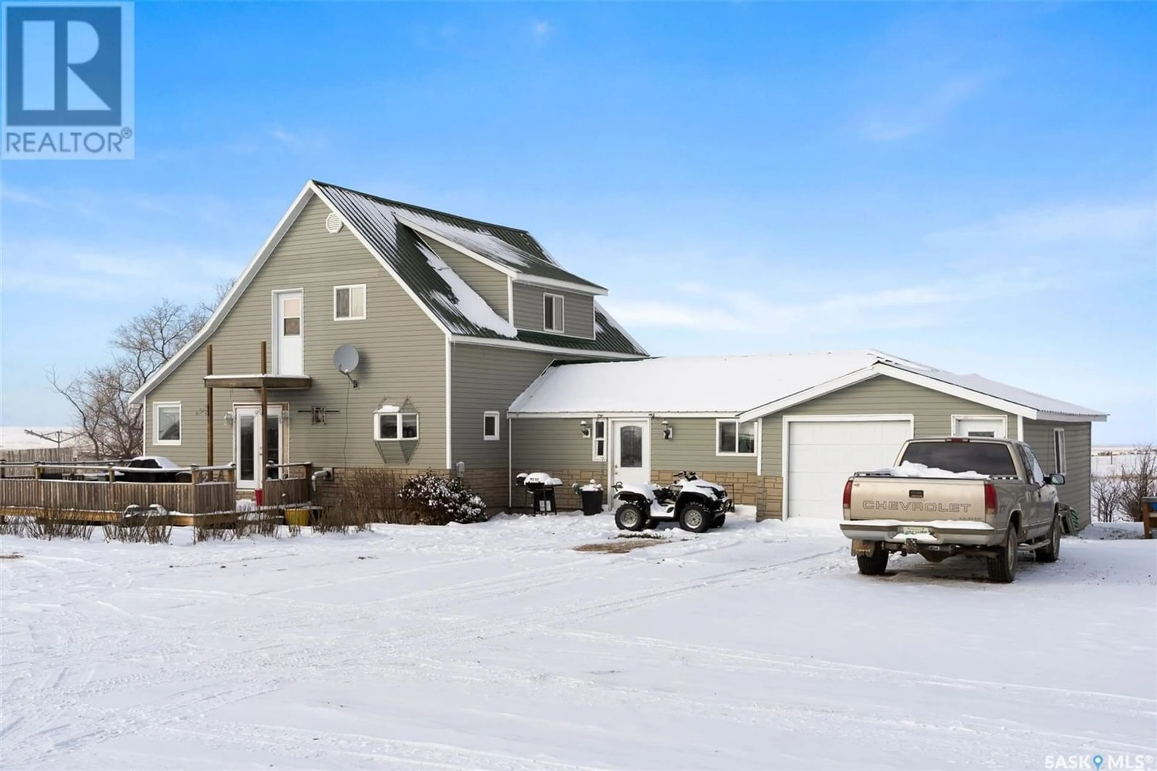 Home with stucco exterior material for Terrell Acreage, Terrell Rm No. 101 Saskatchewan S0H0C0