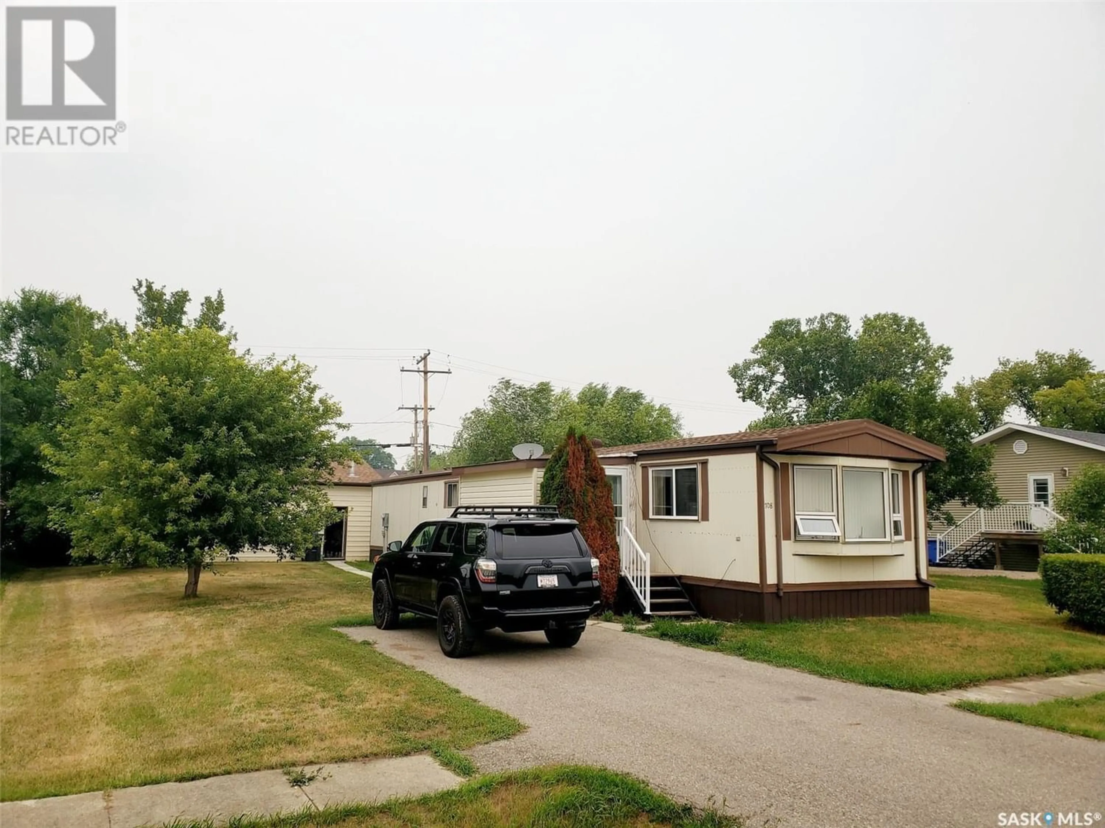 Frontside or backside of a home for 708 Railway AVENUE, Arcola Saskatchewan S0C0G0