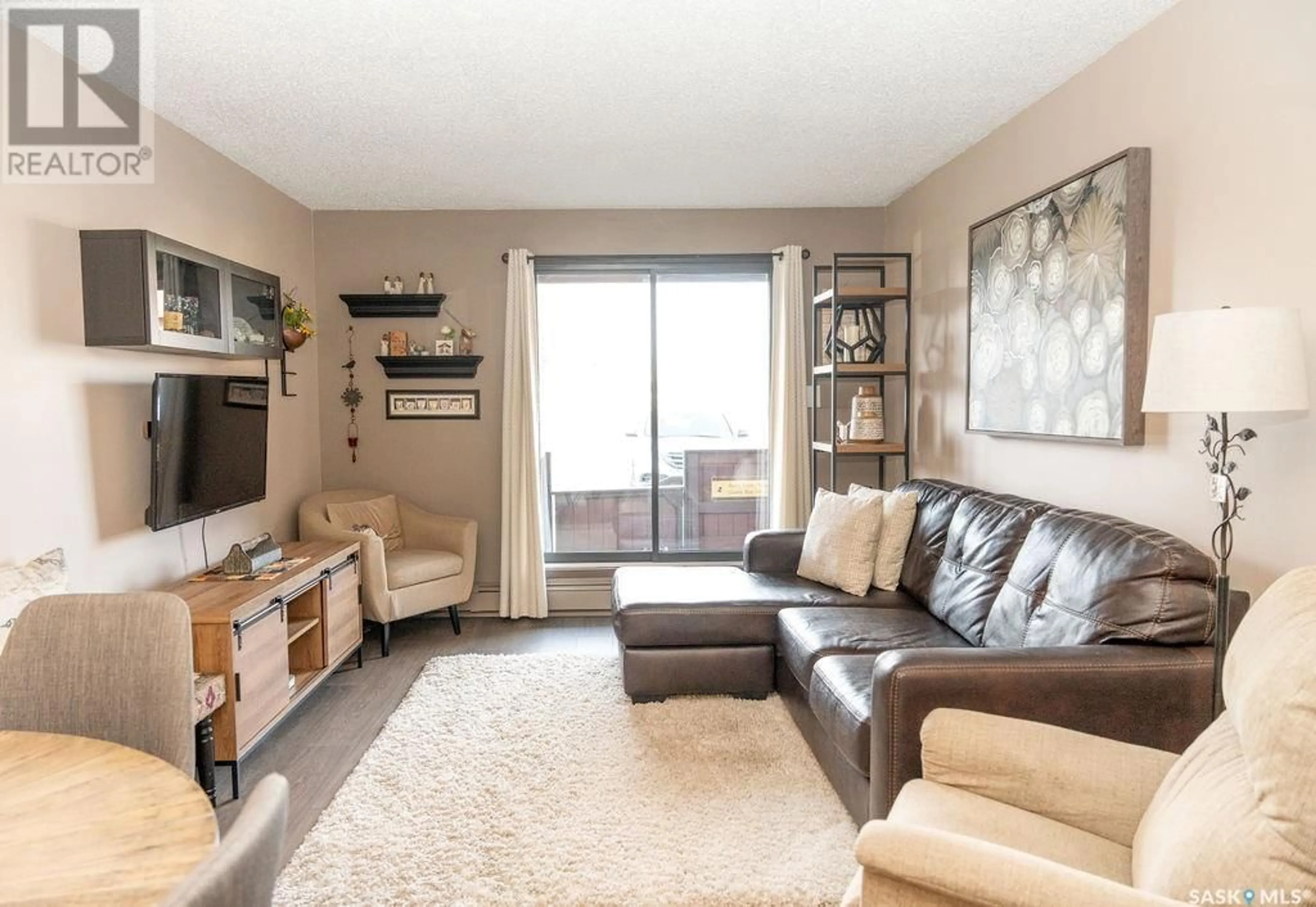 Living room for 102 1120 9th AVENUE NE, Swift Current Saskatchewan S9H2S9