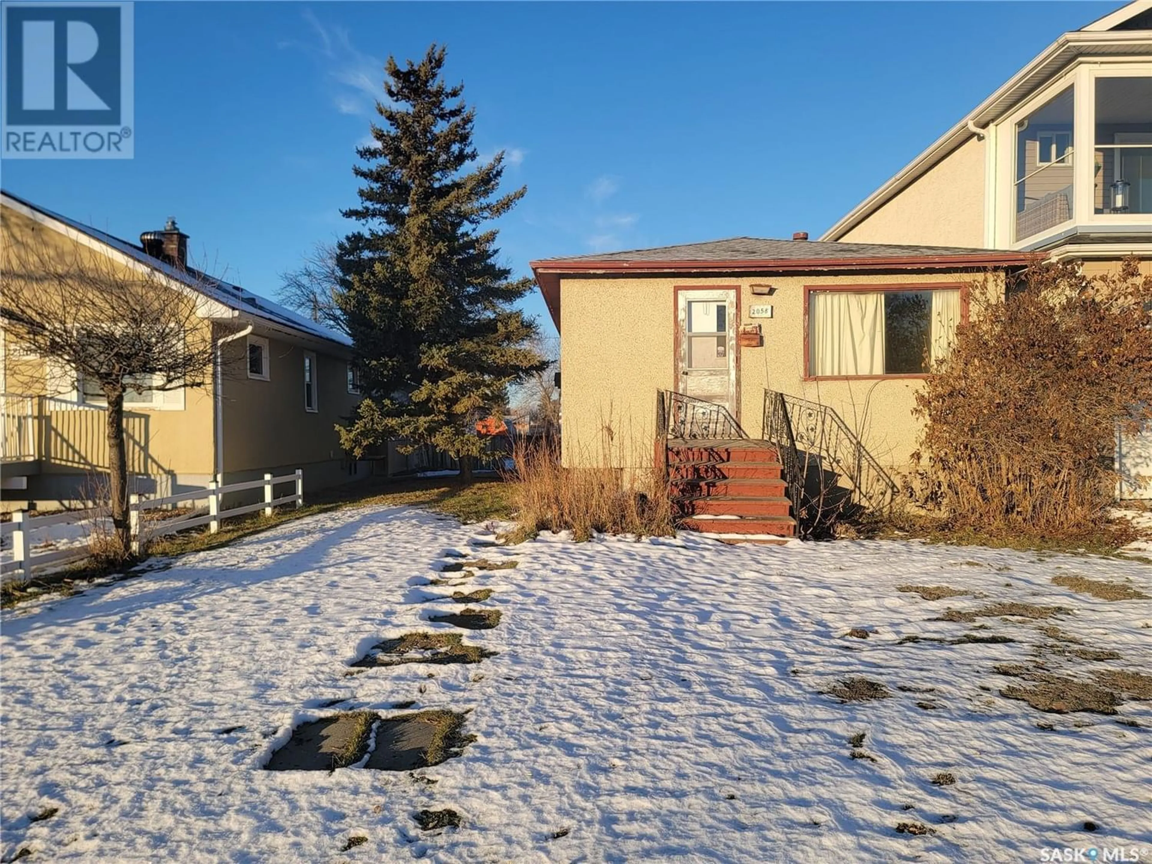 Frontside or backside of a home for 2058 Alexandra STREET, Regina Saskatchewan S4T4P5