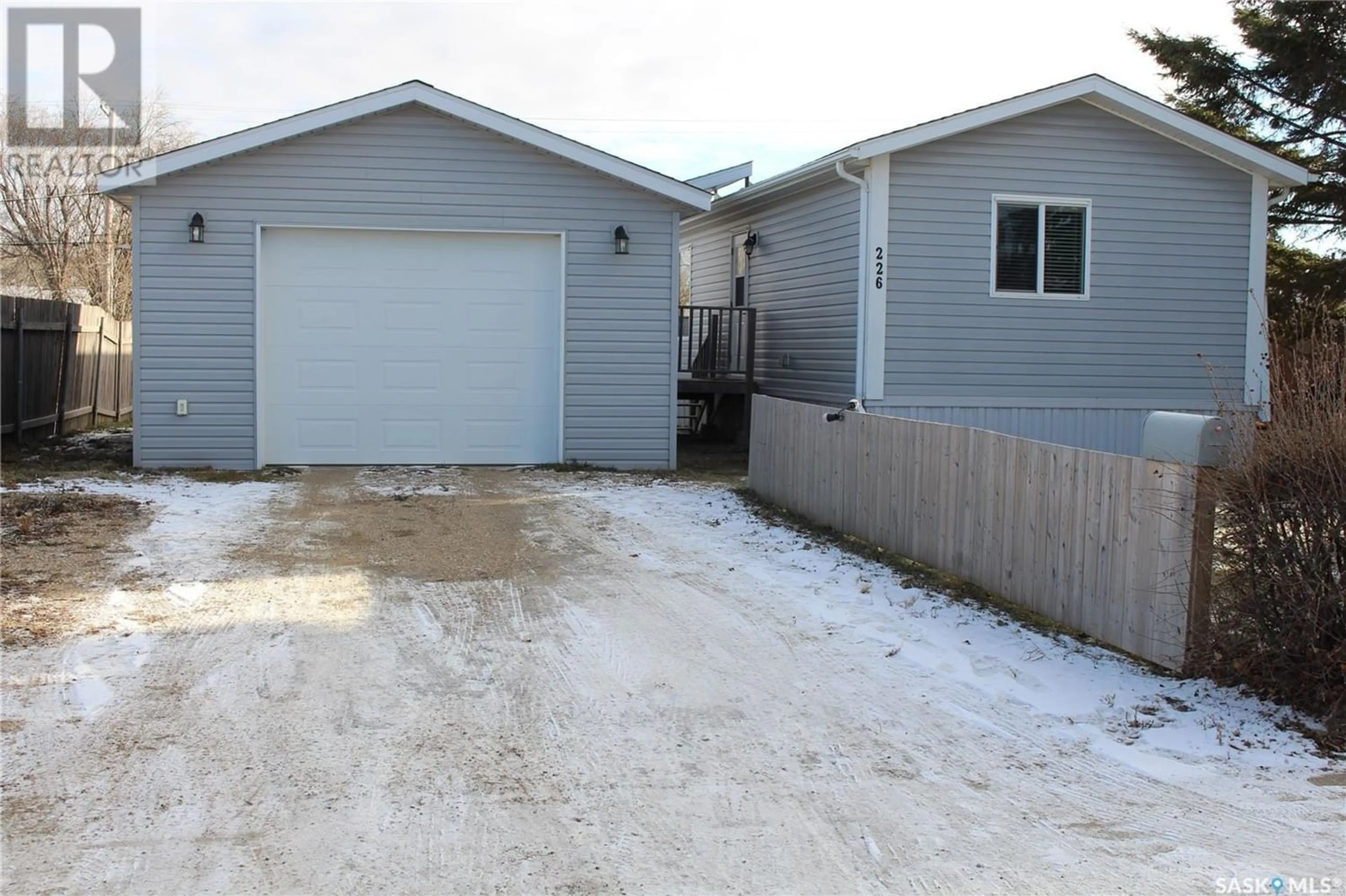 A pic from exterior of the house or condo for 226 13th STREET, Humboldt Saskatchewan S0K2A0