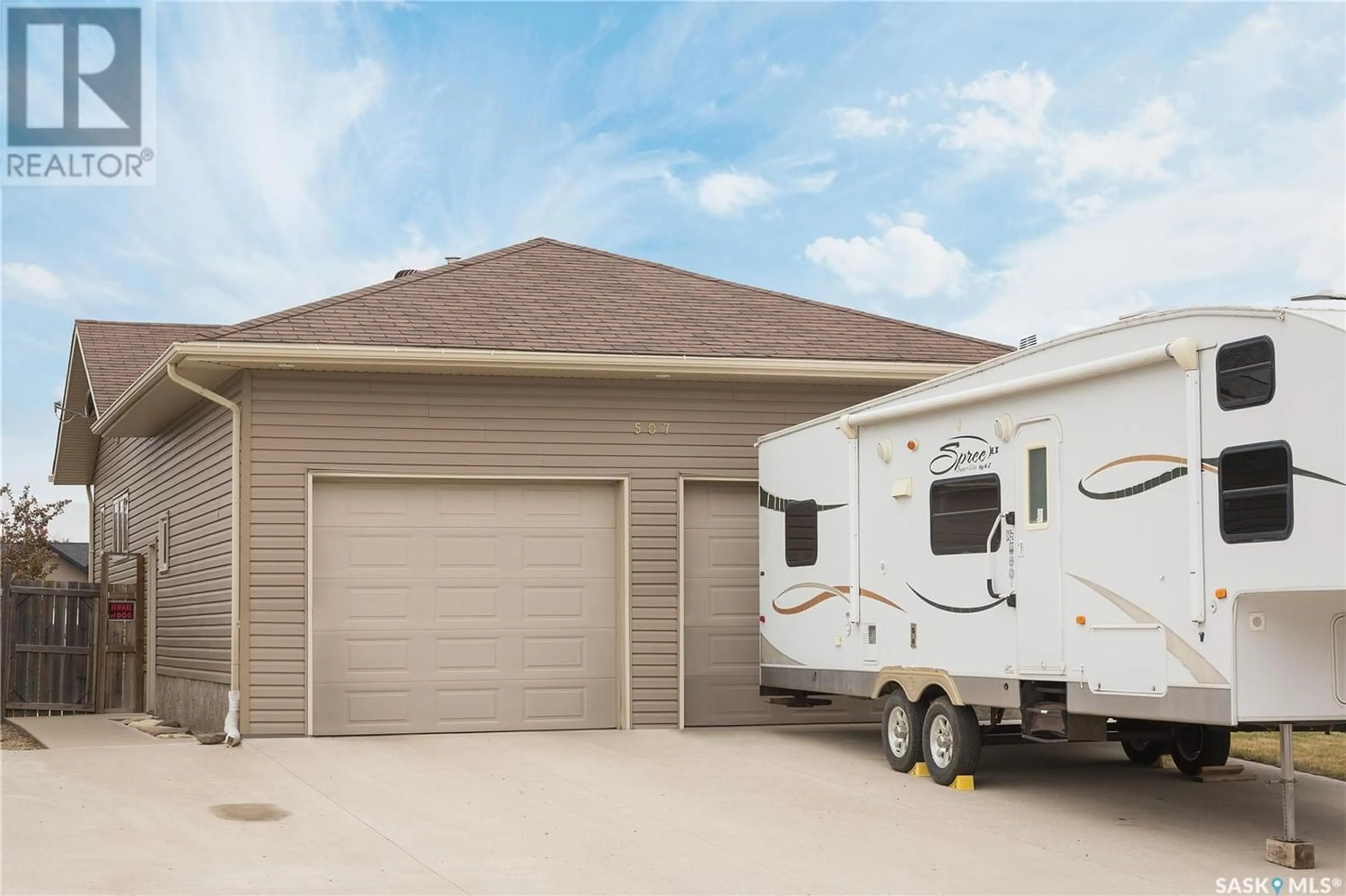 Home with vinyl exterior material for 507 Centennial DRIVE, Shellbrook Saskatchewan S0J2E0