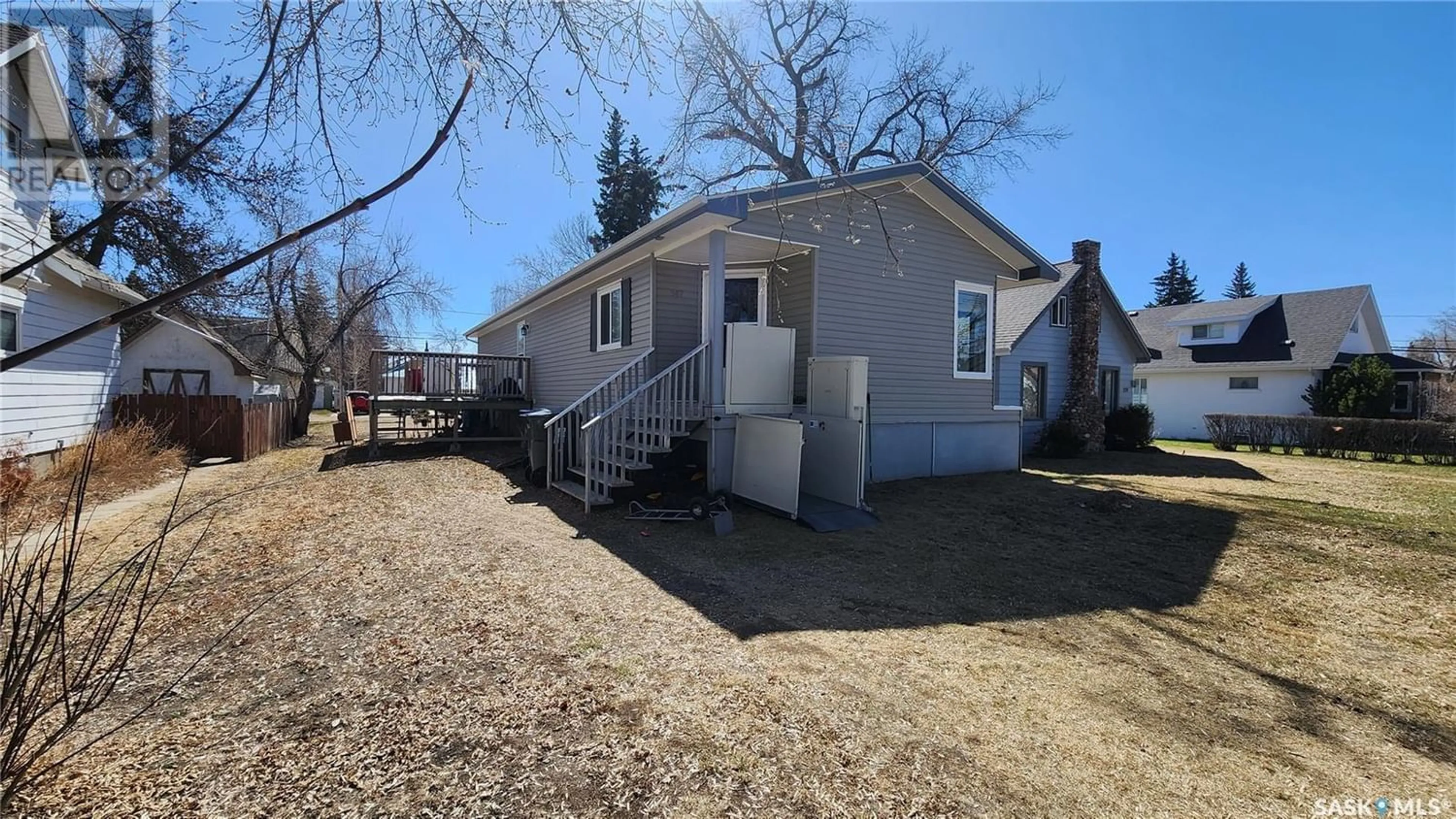 A pic from exterior of the house or condo for 147 6th AVENUE E, Melville Saskatchewan S0A2P0