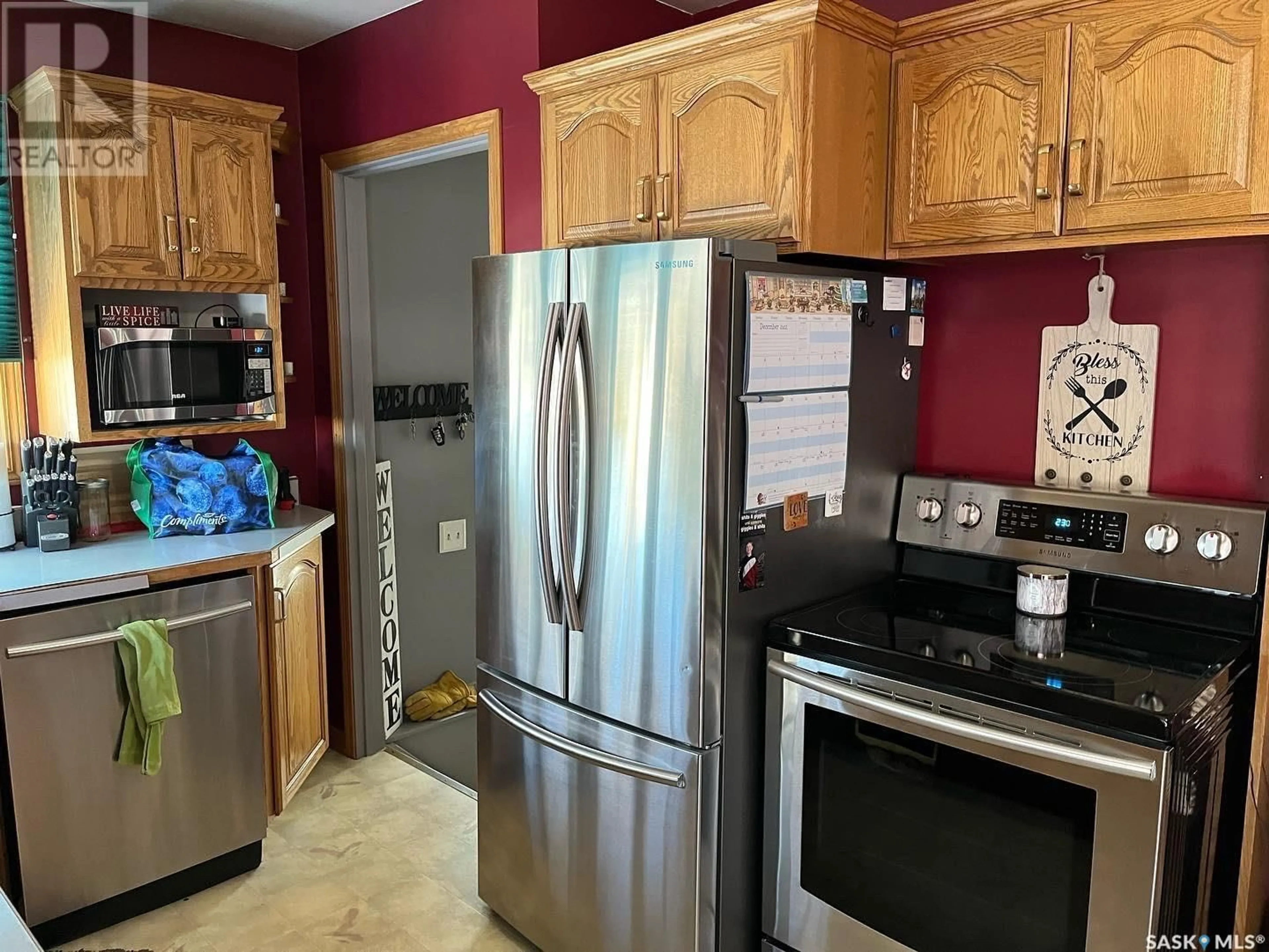 Standard kitchen for 200 Conlin DRIVE, Swift Current Saskatchewan S9H3A8