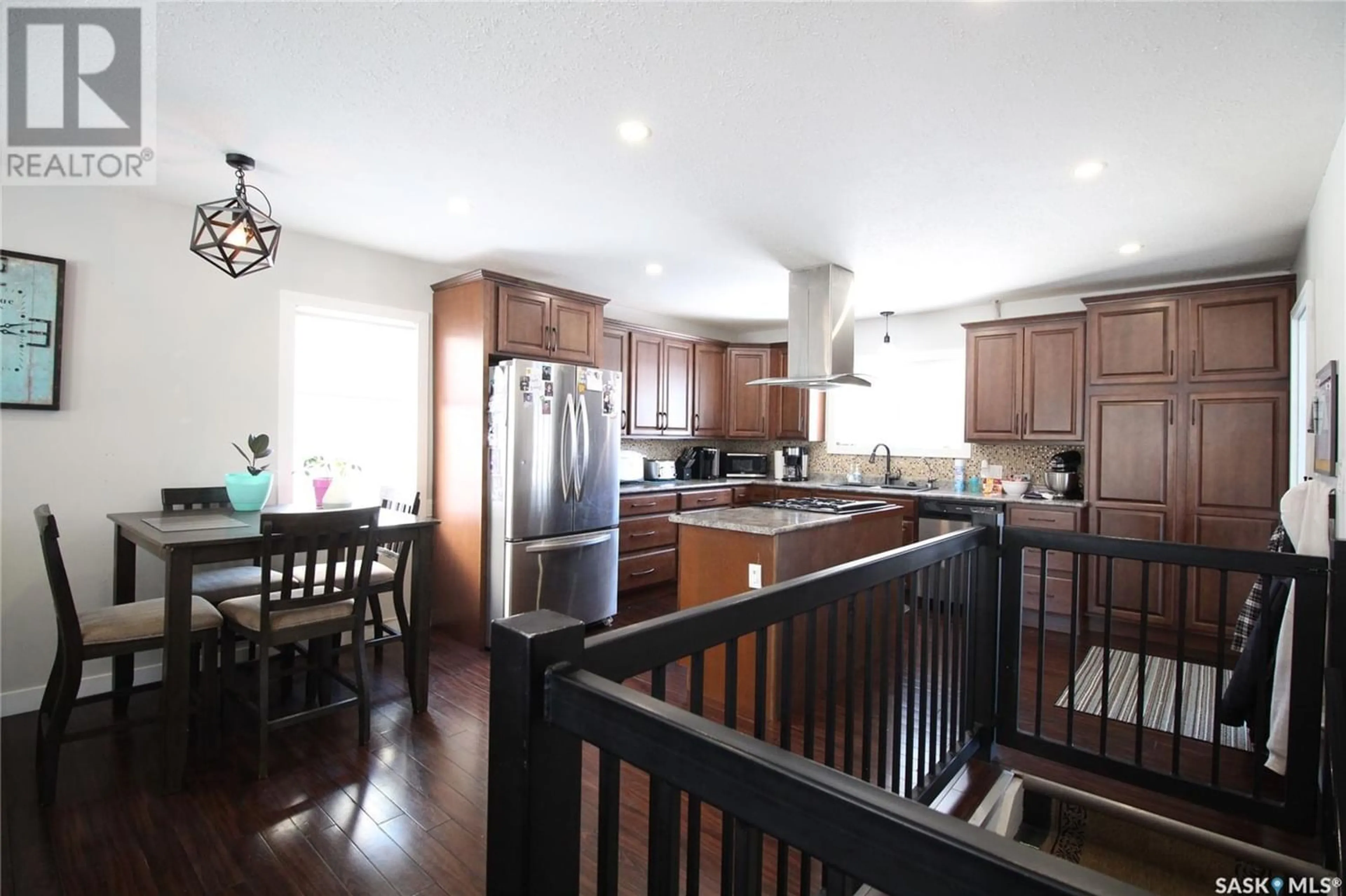 Kitchen for 1007 Carleton STREET, Moosomin Saskatchewan S0G3N0