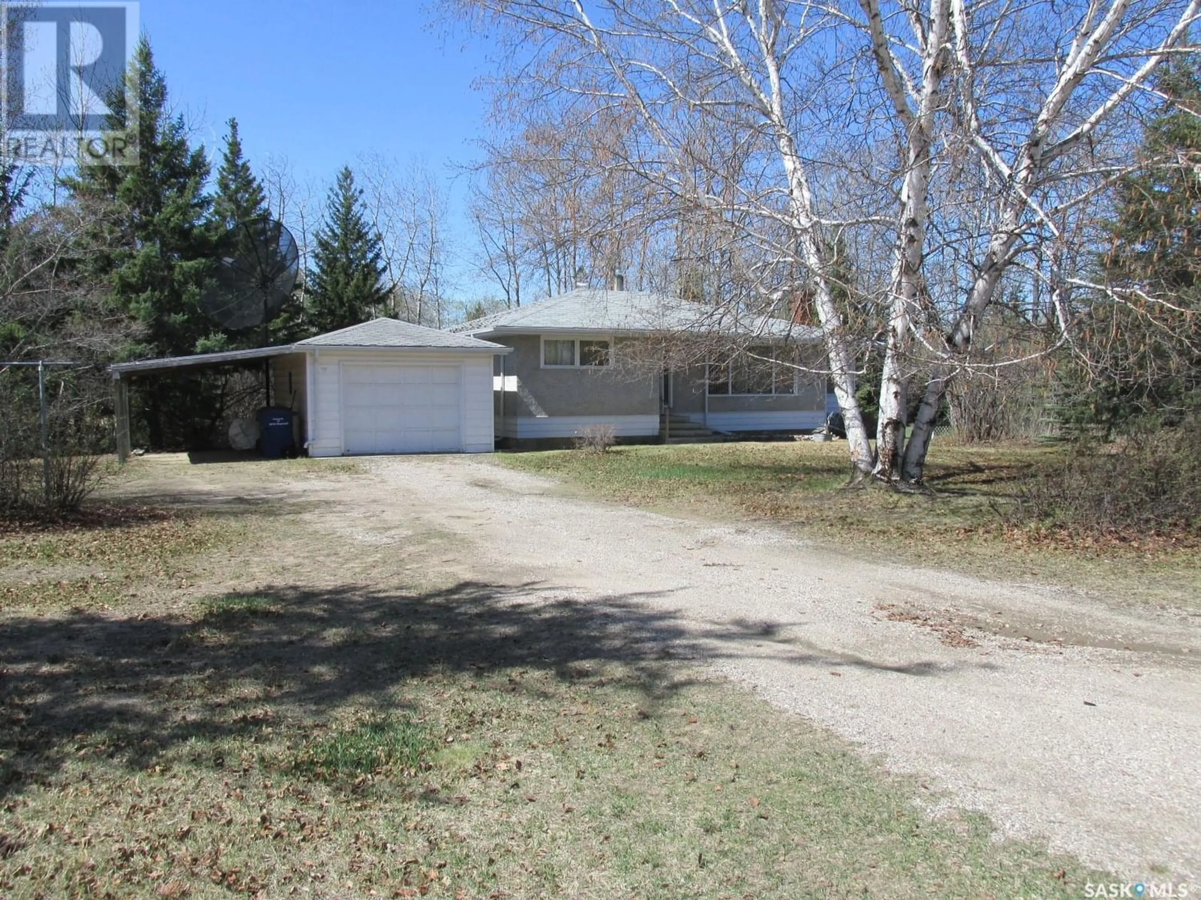 Frontside or backside of a home for 200 Highway 35 N, Nipawin Saskatchewan S0E1E0