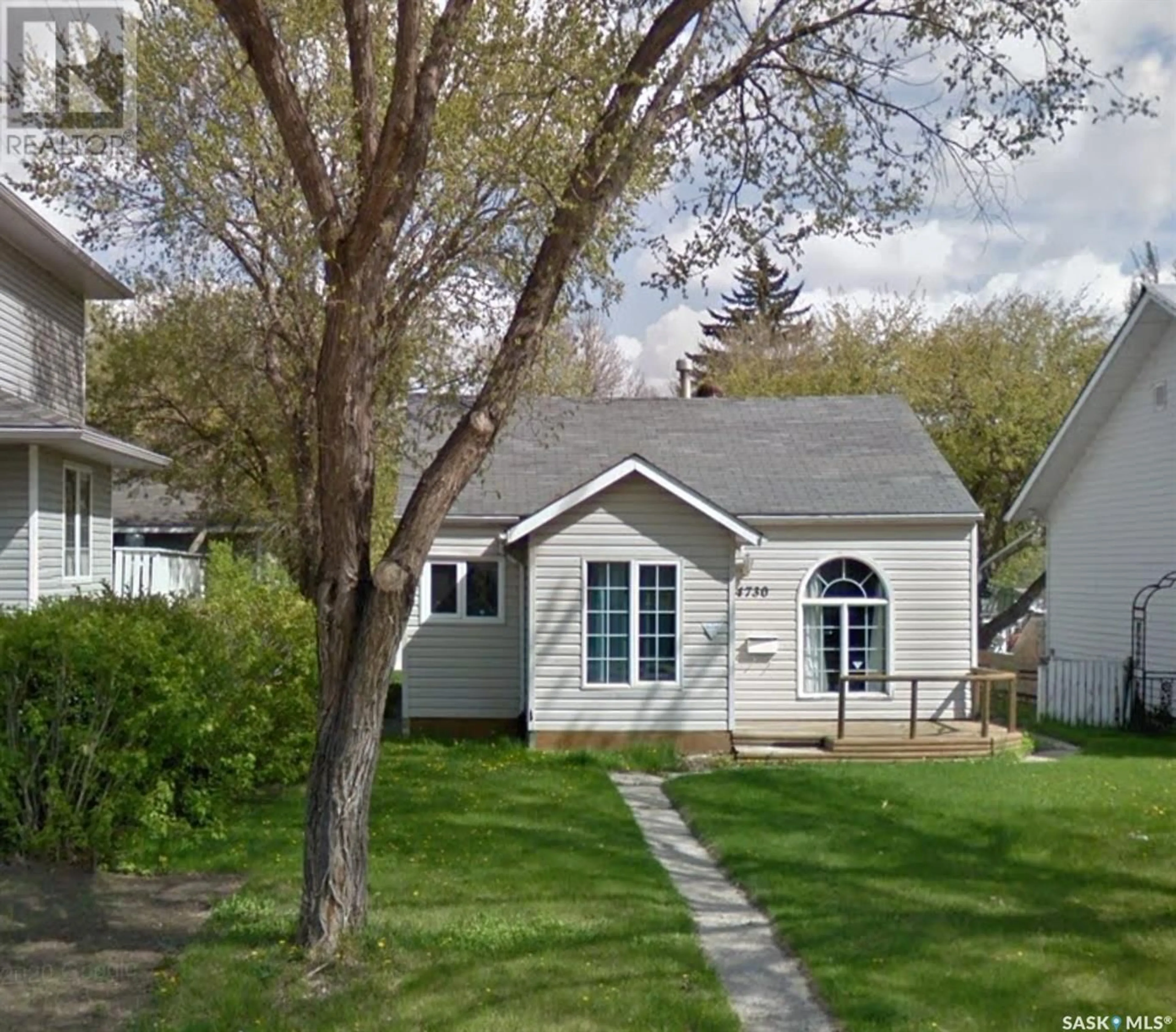 Frontside or backside of a home for 4730 8th AVENUE, Regina Saskatchewan S4T0V7