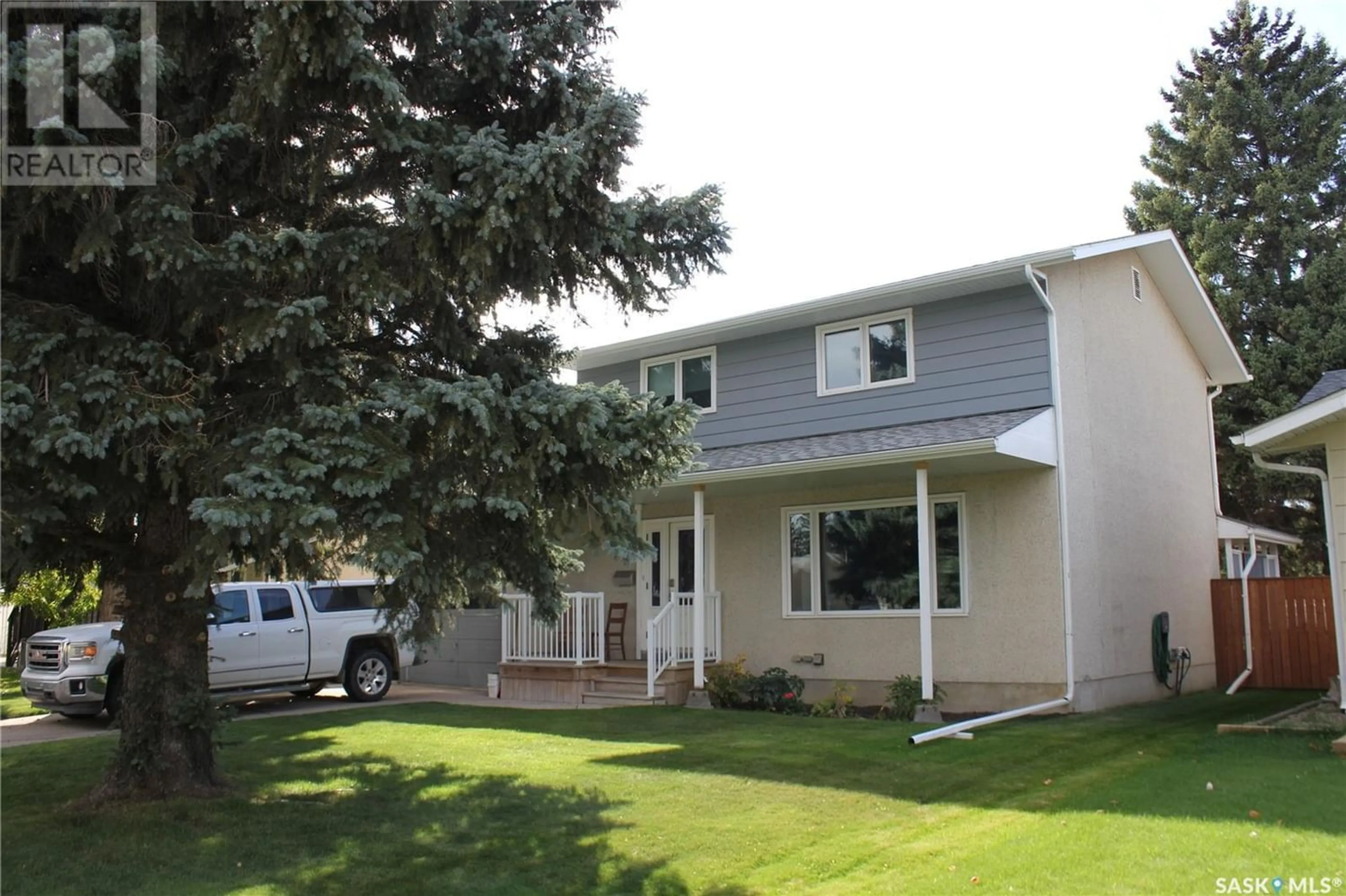 A pic from exterior of the house or condo for 13 Kootenay DRIVE, Saskatoon Saskatchewan S7K1J2