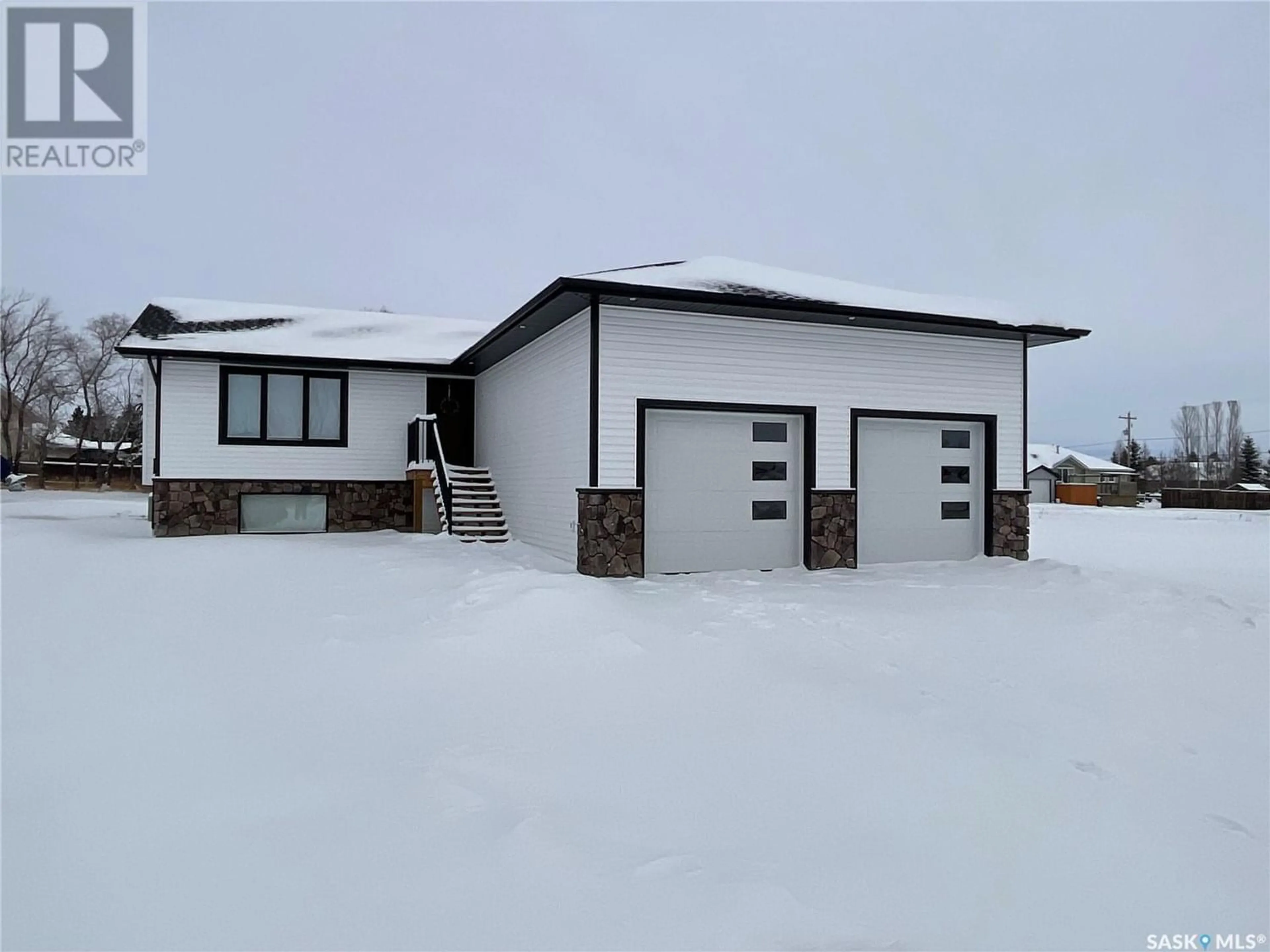 Frontside or backside of a home for 209 Willow CRESCENT, Waldheim Saskatchewan S0K4R0