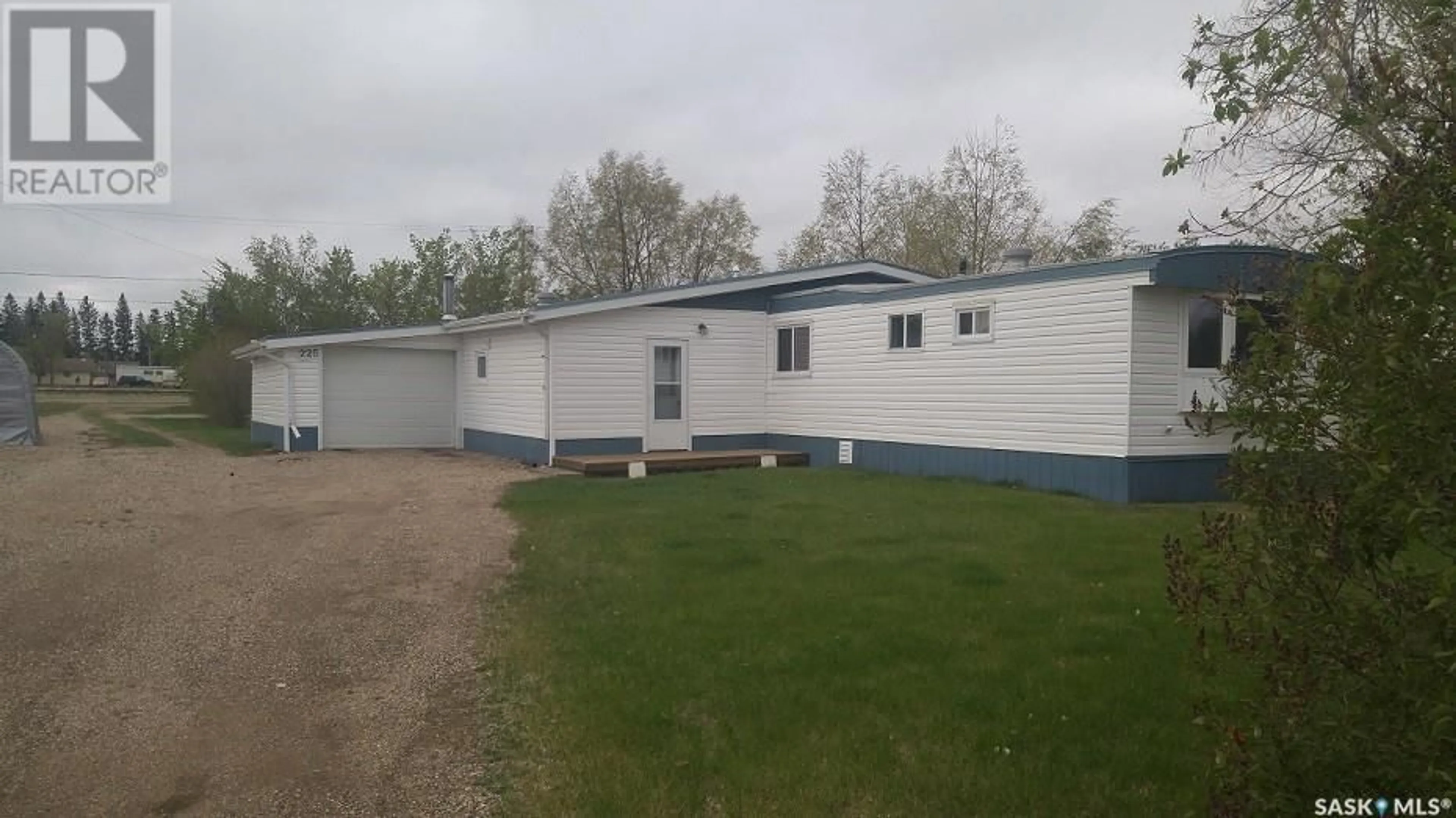 Frontside or backside of a home for 225 First AVENUE N, Pelly Saskatchewan S0A2Z0