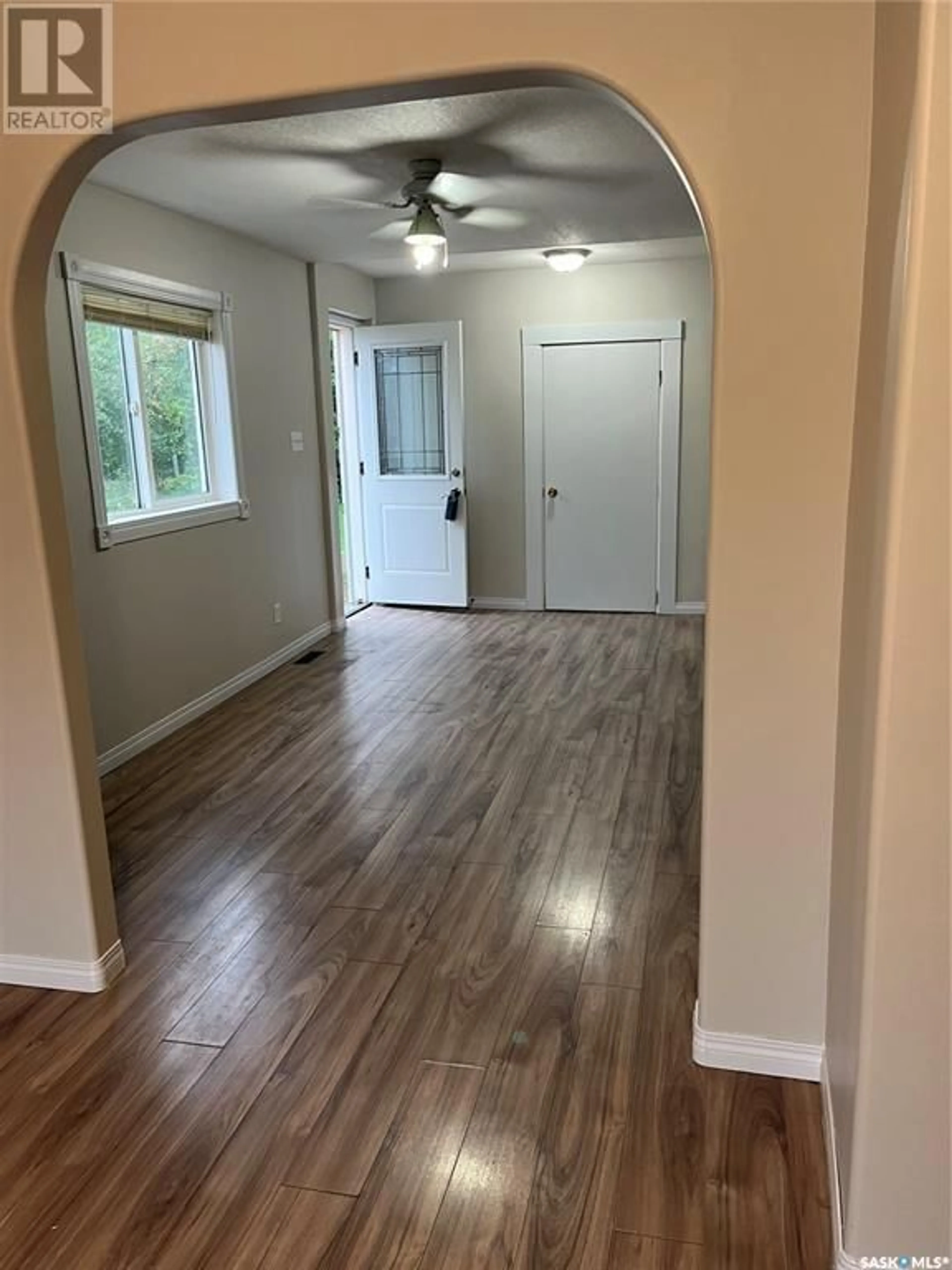 Indoor entryway for 104 2nd AVENUE N, Marcelin Saskatchewan S0J1R0