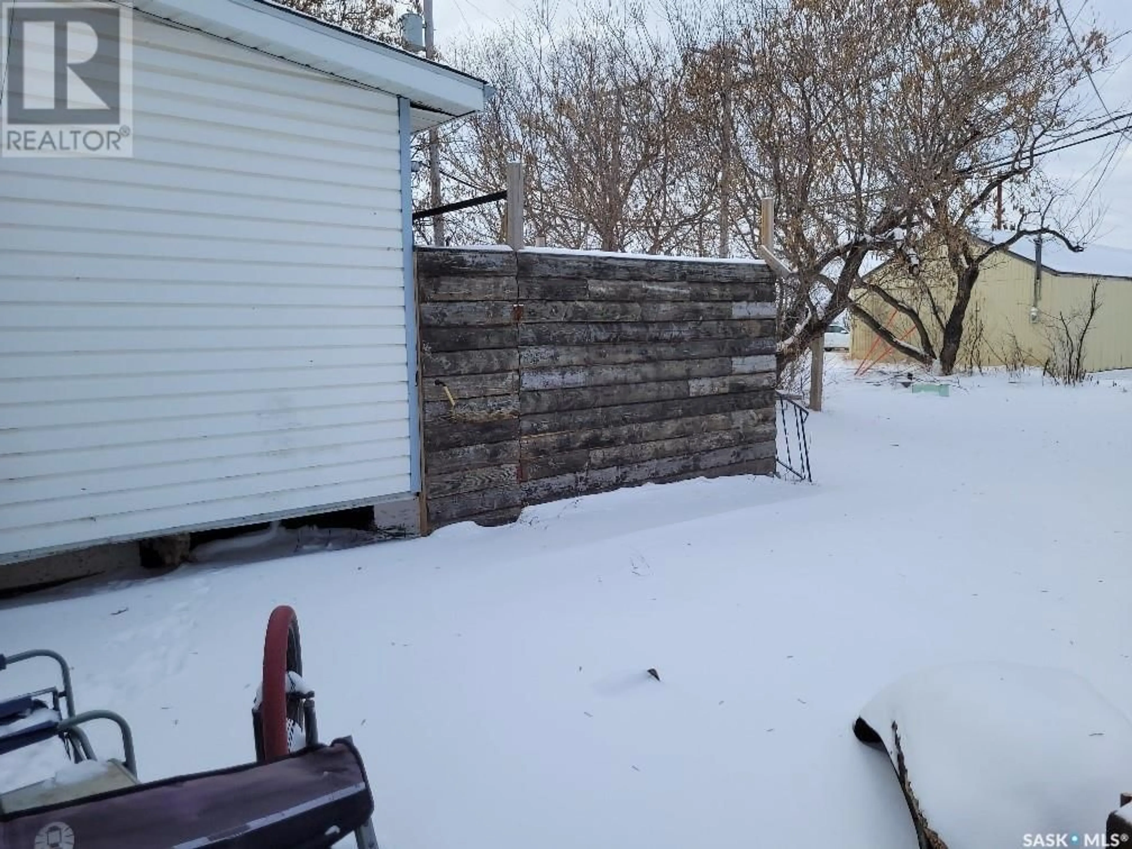 Frontside or backside of a home for 10 Bantry STREET, Lanigan Saskatchewan S0K2M0