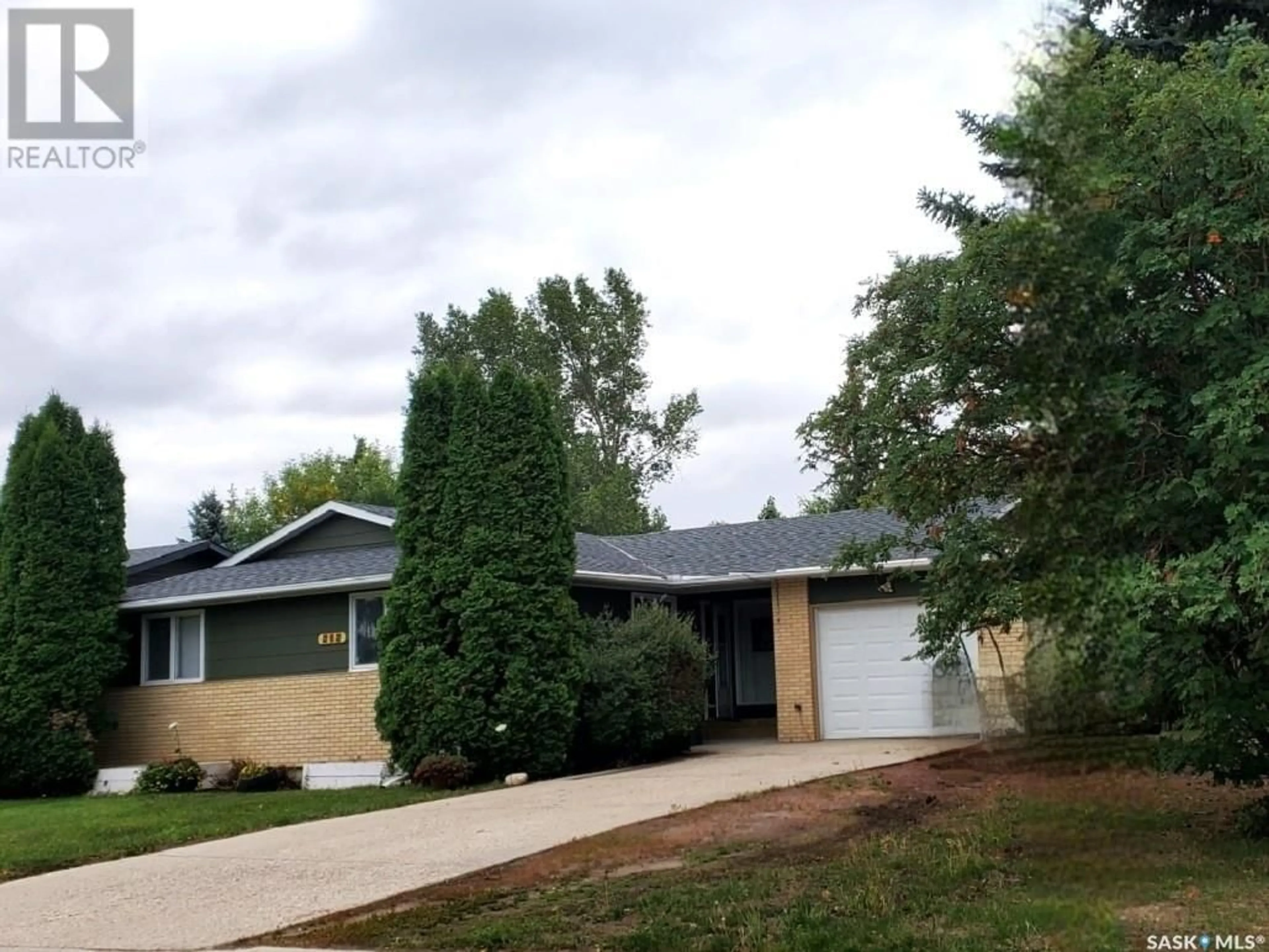 Frontside or backside of a home for 217 10th AVENUE W, Kindersley Saskatchewan S0L1S0