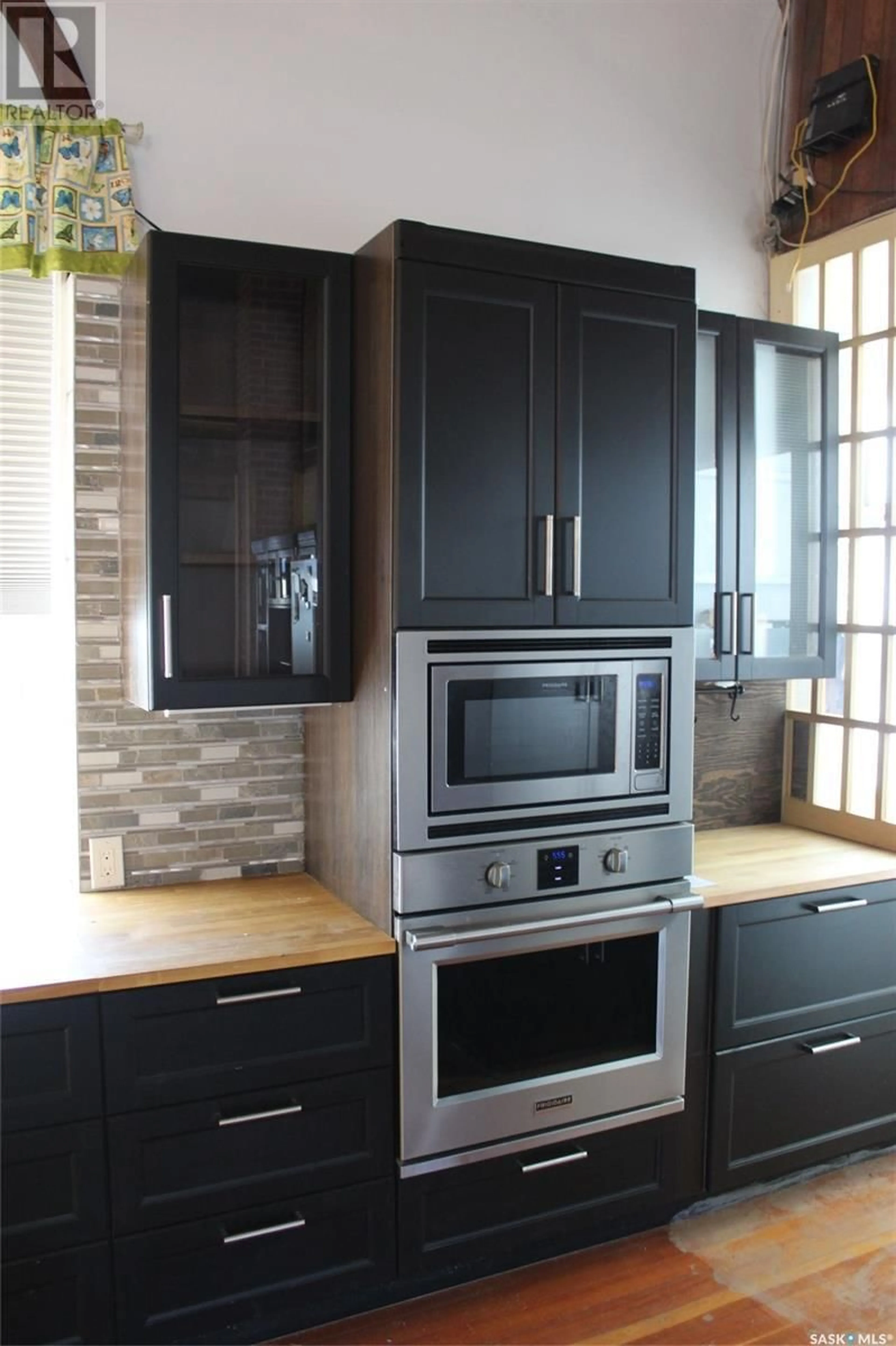 Contemporary kitchen for 43 2nd STREET, Tompkins Saskatchewan S0N2S0