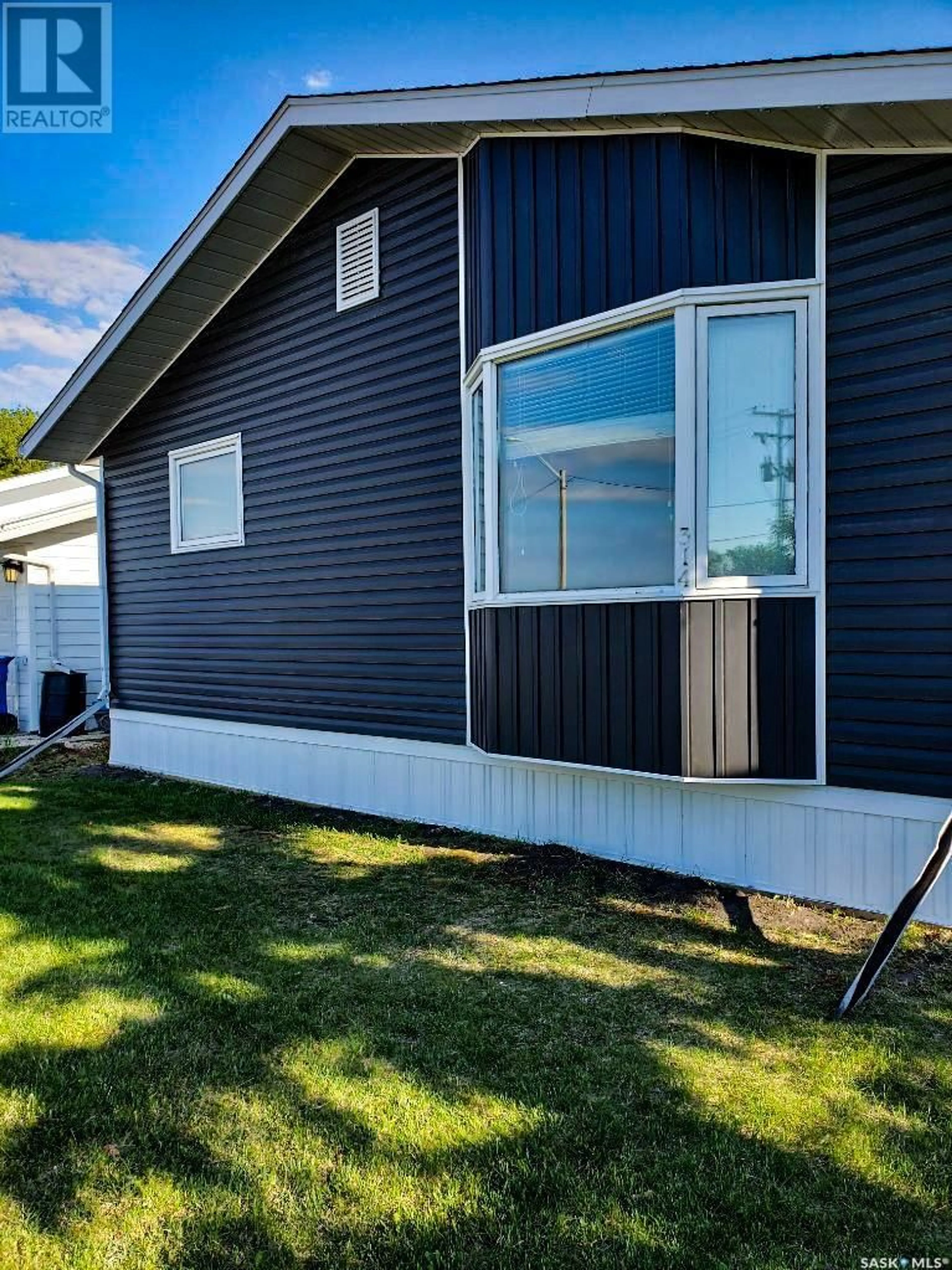 Other indoor space, cement floor for 314 Railway AVENUE, Carnduff Saskatchewan S0C0S0