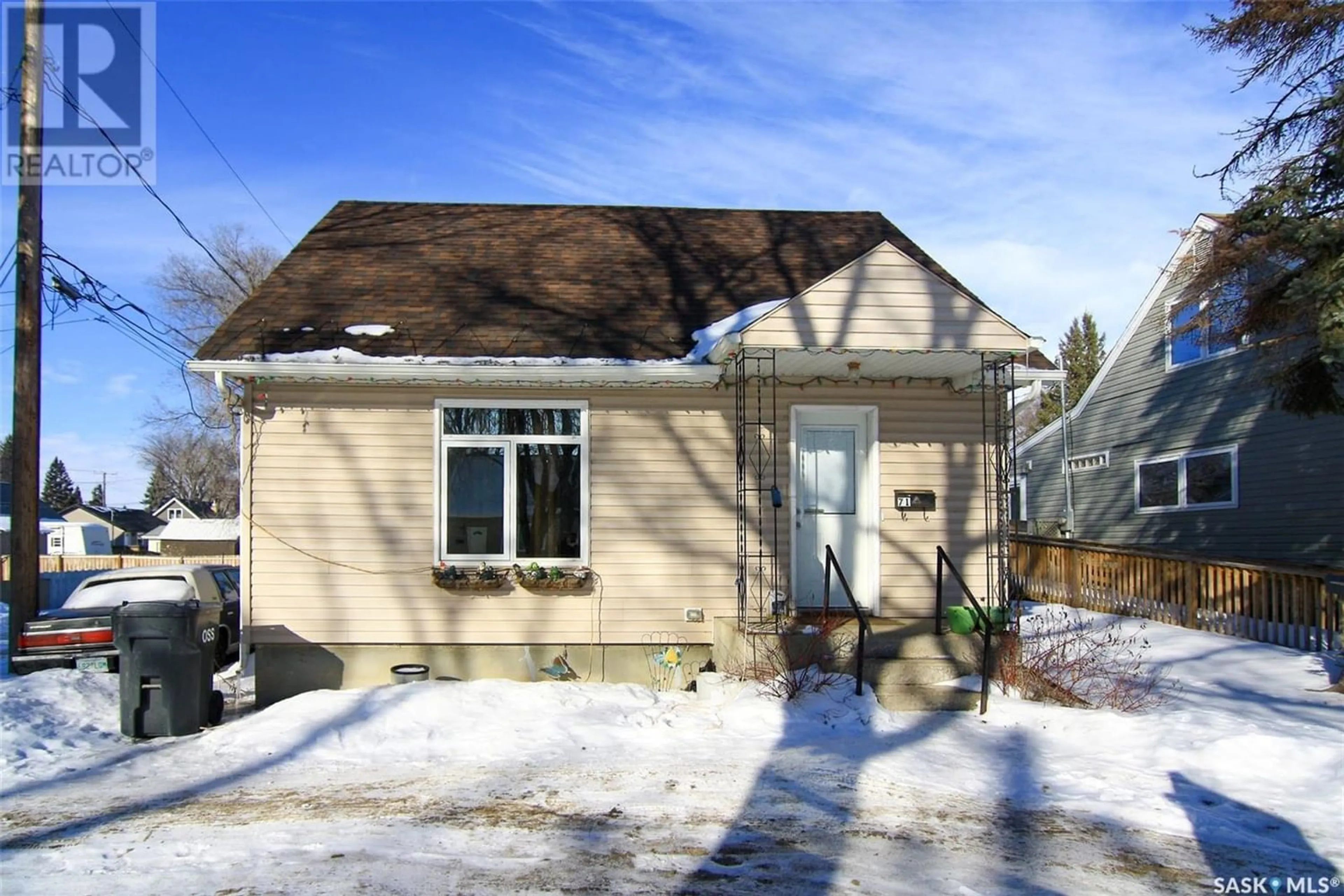 Frontside or backside of a home for 71 King STREET, Yorkton Saskatchewan S3N0V1