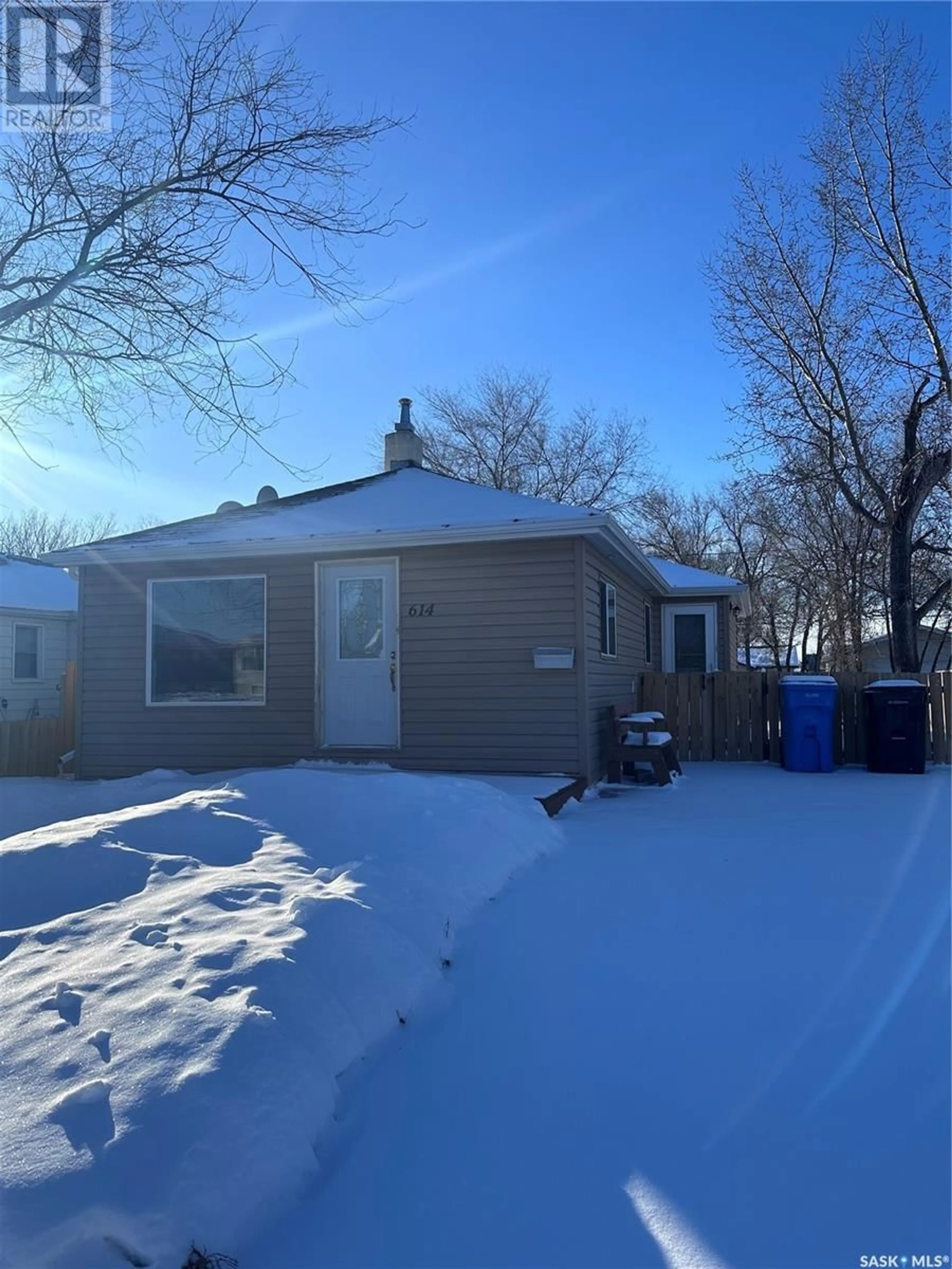 Home with unknown exterior material for 614 George STREET, Estevan Saskatchewan S4A1L9