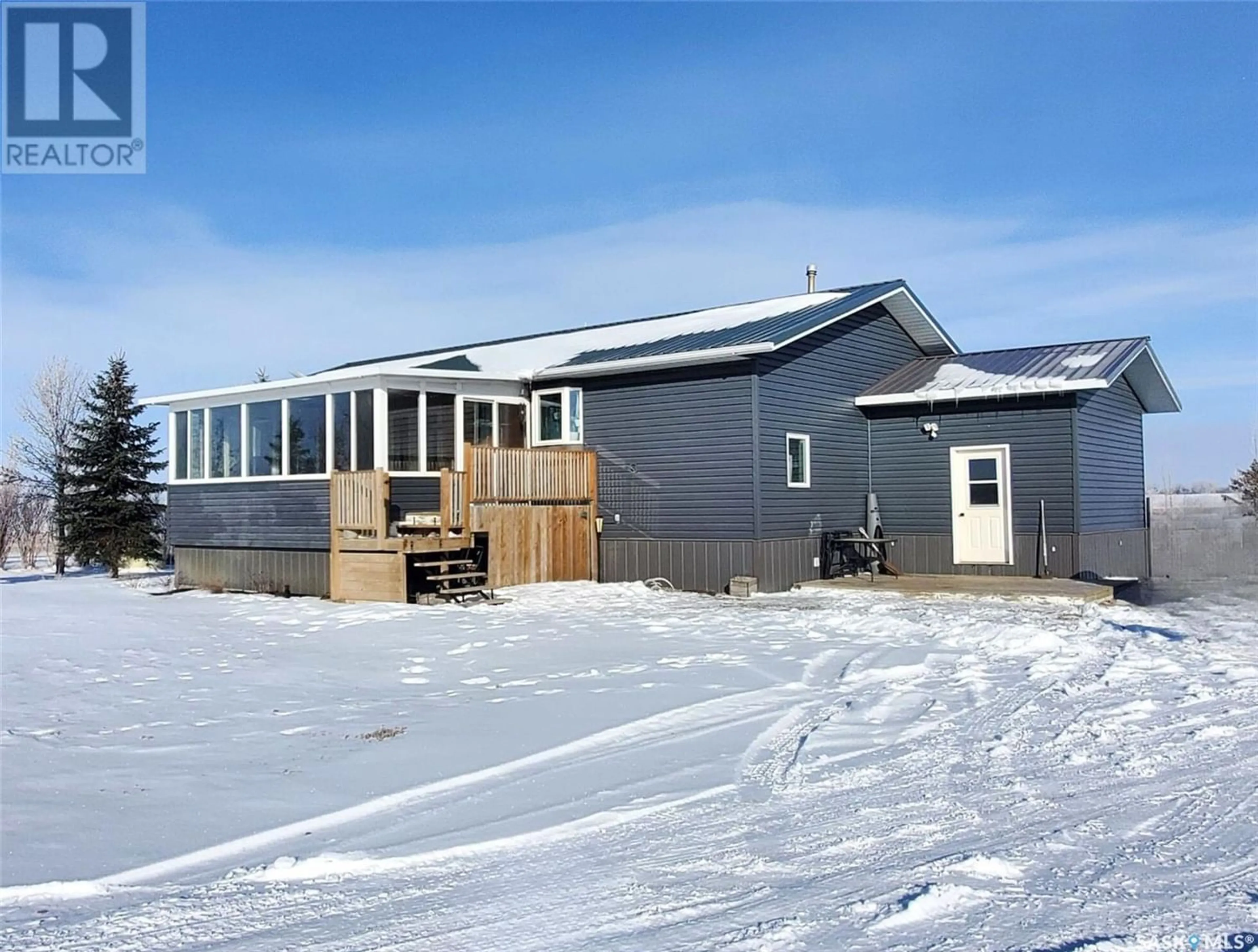 A pic from exterior of the house or condo for Water Side Acreage, Webb Rm No. 138 Saskatchewan S0N1A0