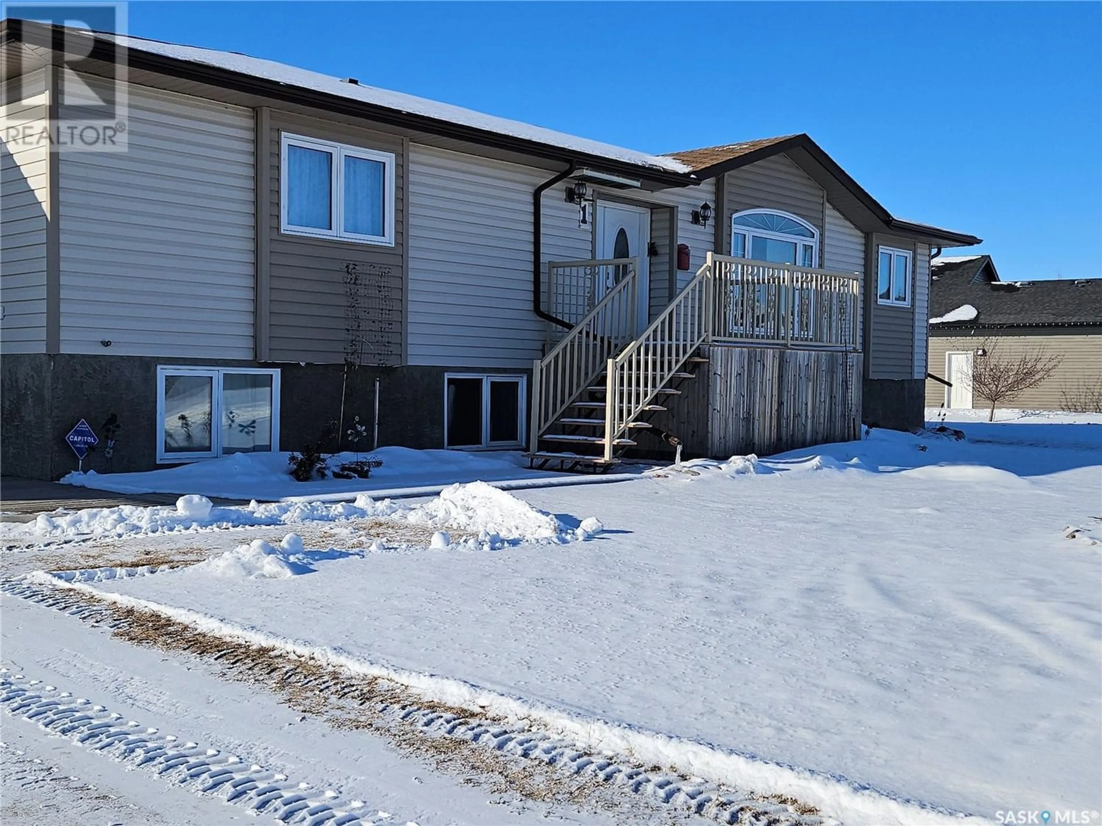 Home with unknown exterior material for 1 Park BOULEVARD, Melville Saskatchewan S0A2P0
