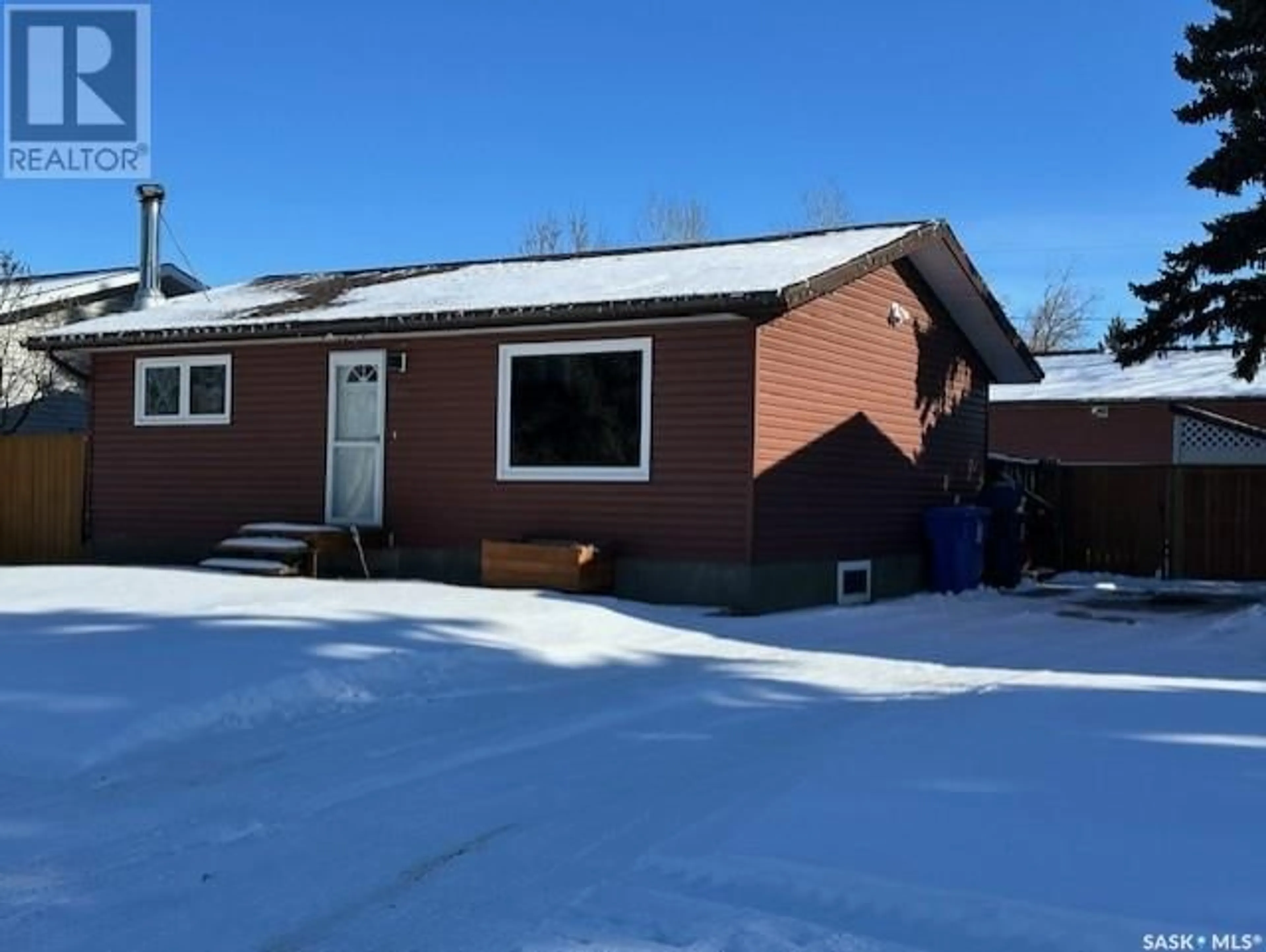 Home with unknown exterior material for 336 Scotia STREET, Melville Saskatchewan S0A2P0