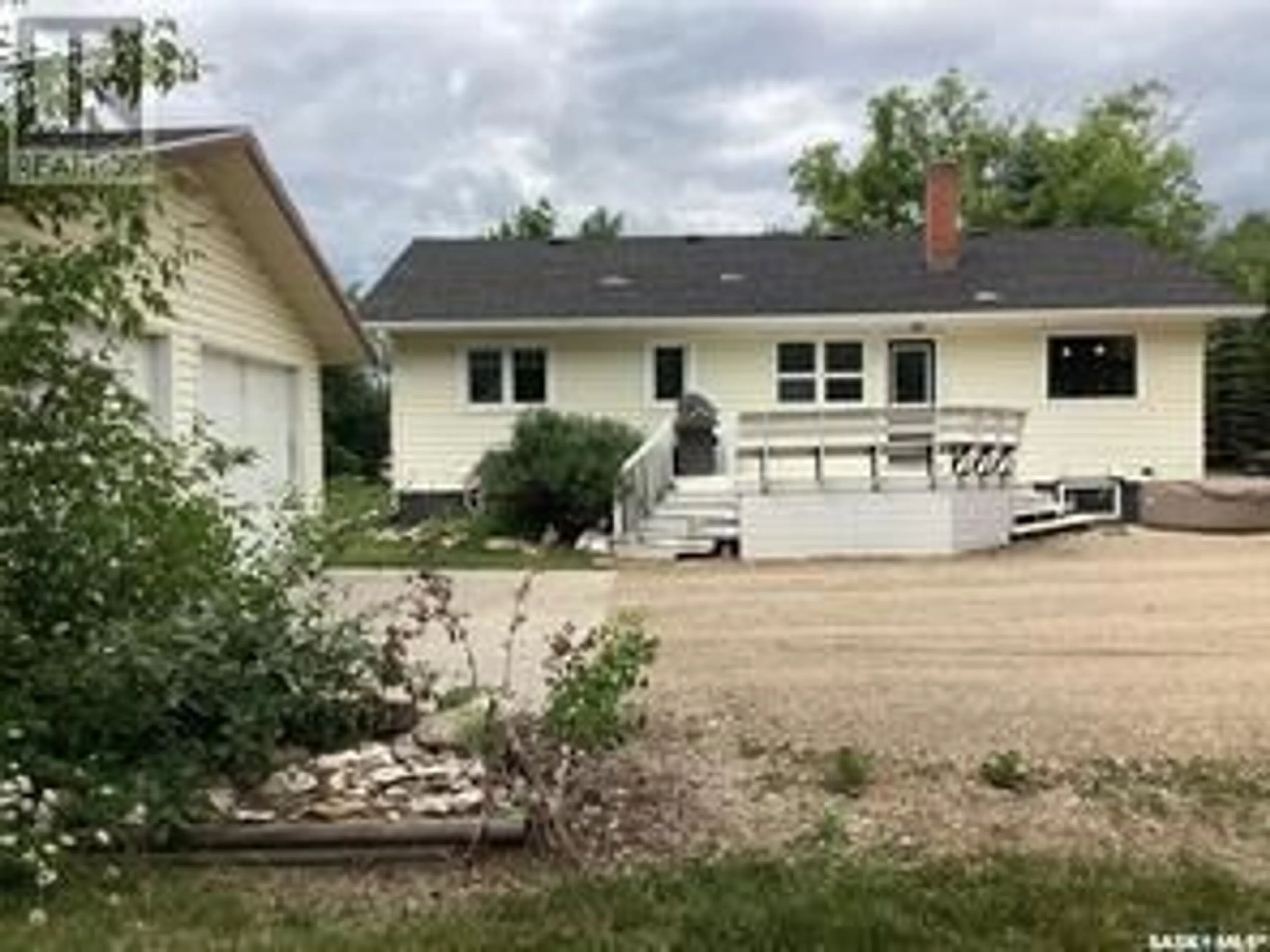 Frontside or backside of a home for 321 3rd STREET, St. Brieux Saskatchewan S0K3V0