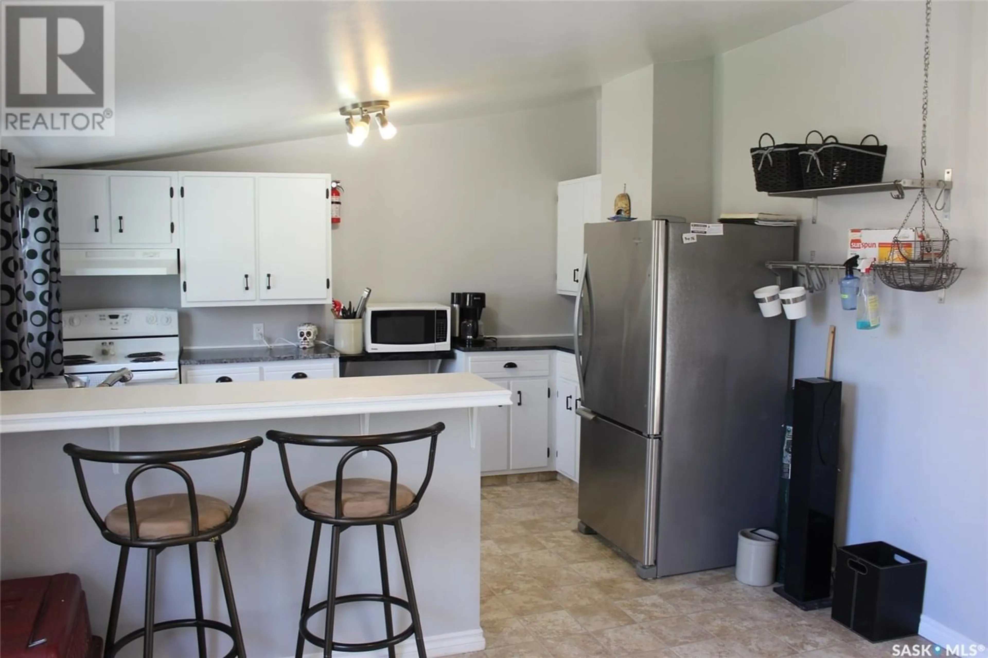 Standard kitchen for 116 Ash AVENUE N, Eastend Saskatchewan S0N0T0