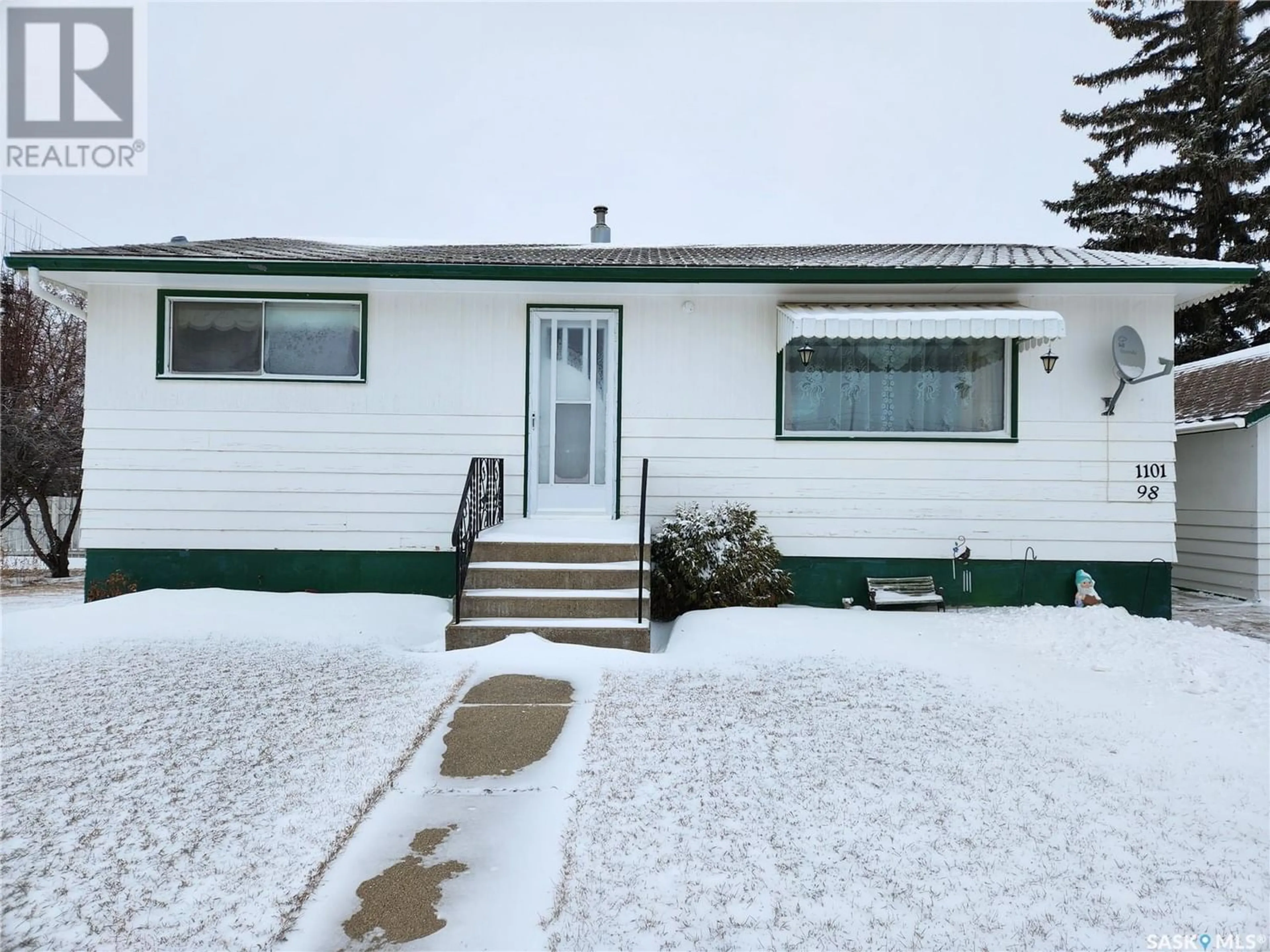 Home with unknown exterior material for 1101 98th STREET, Tisdale Saskatchewan S0E1T0