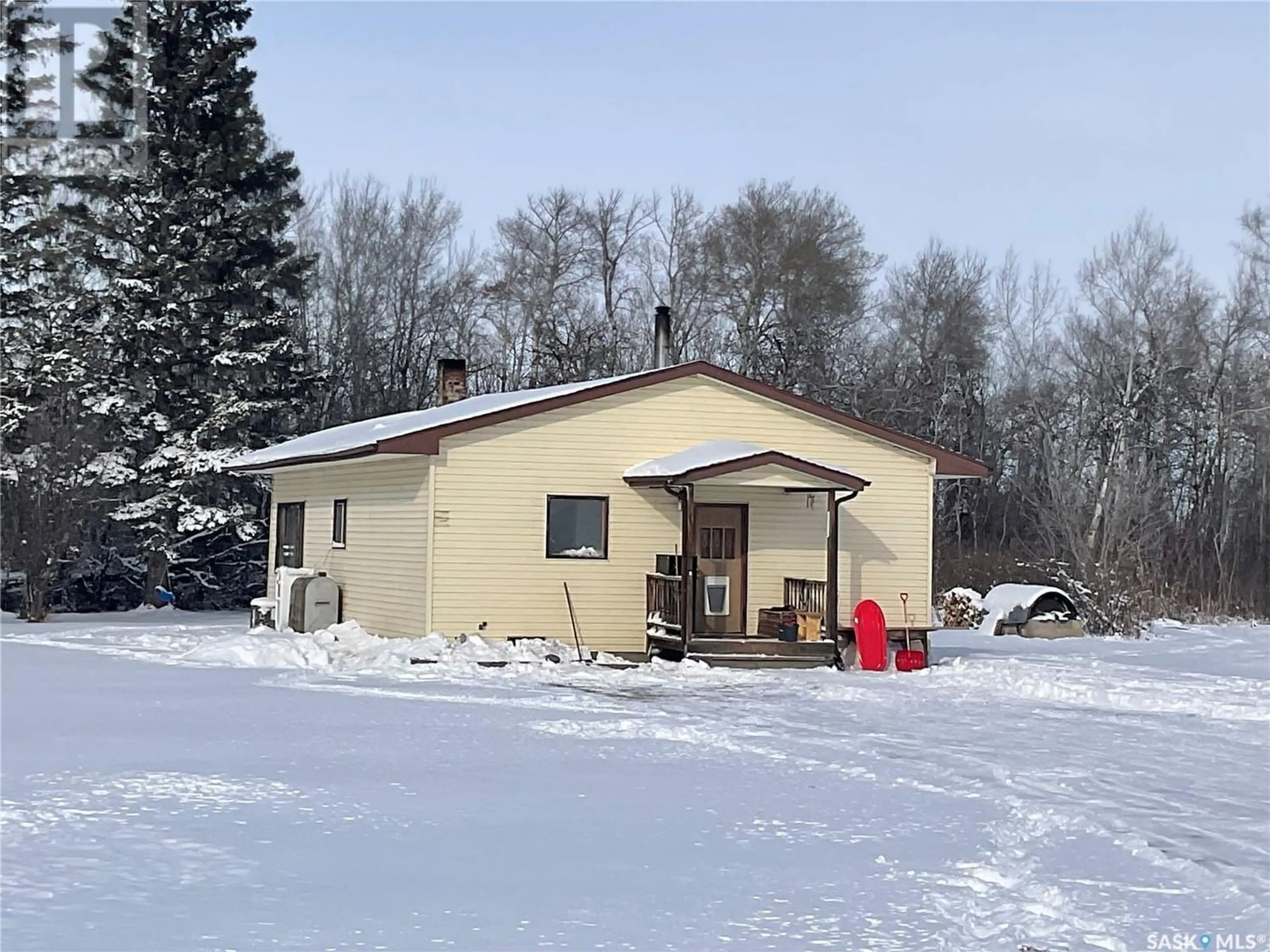 Home with unknown exterior material for Reimer Acreage Rosthern RM, Rosthern Rm No. 403 Saskatchewan S0K3R0