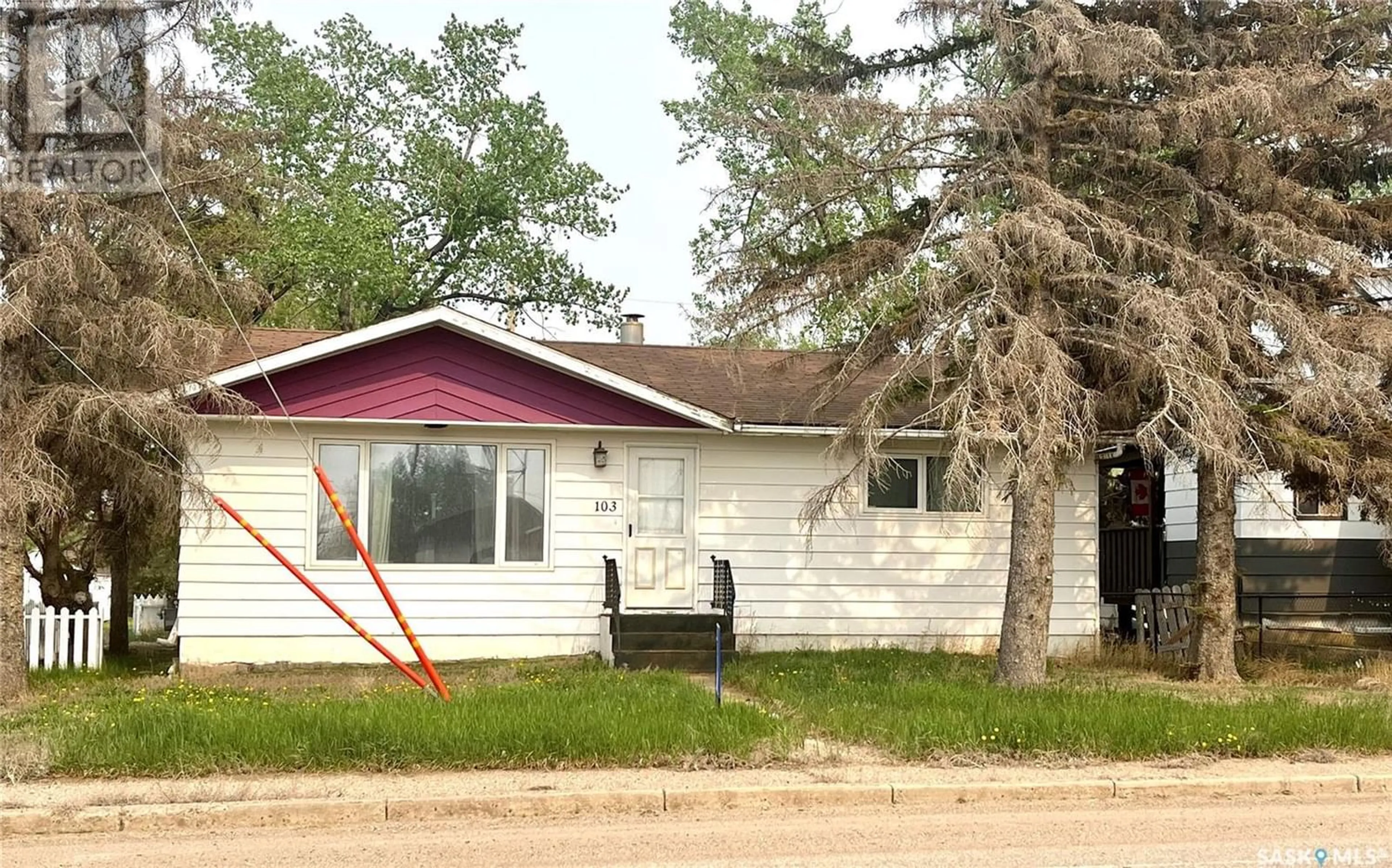 Frontside or backside of a home for 103 2nd STREET E, Kyle Saskatchewan S0L1V0