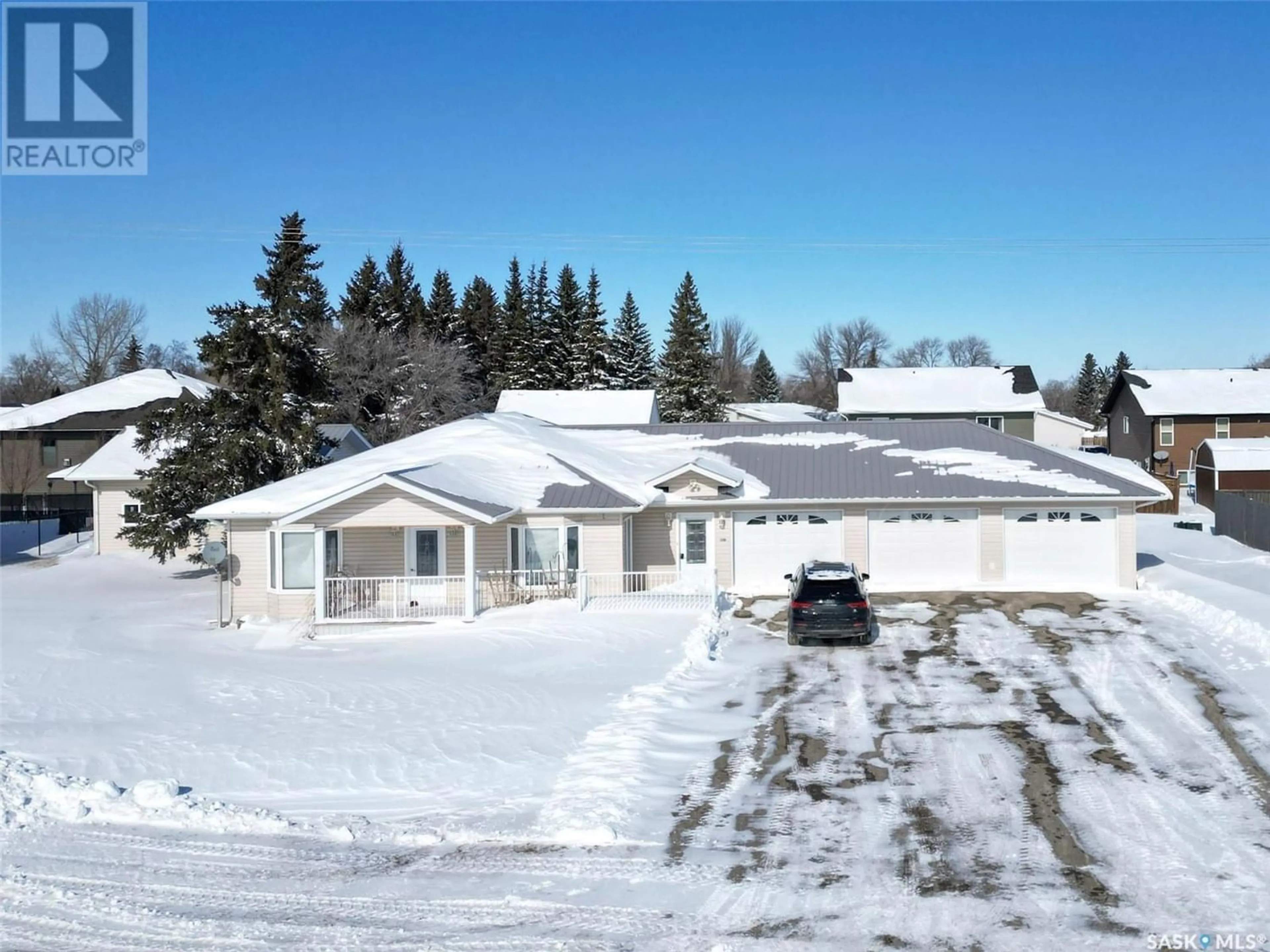 A pic from exterior of the house or condo for 508 Wright ROAD, Moosomin Saskatchewan S0G3N0