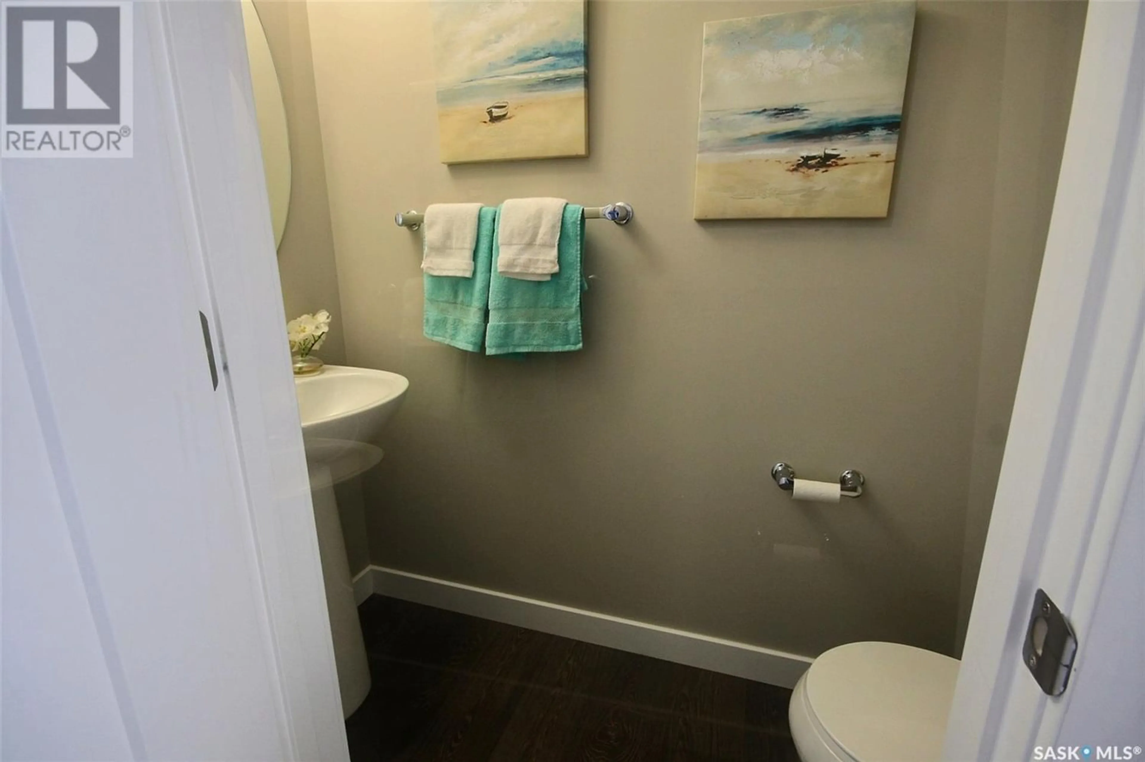 Bathroom for 4713 Kaufman AVENUE, Regina Saskatchewan S4V3Y4