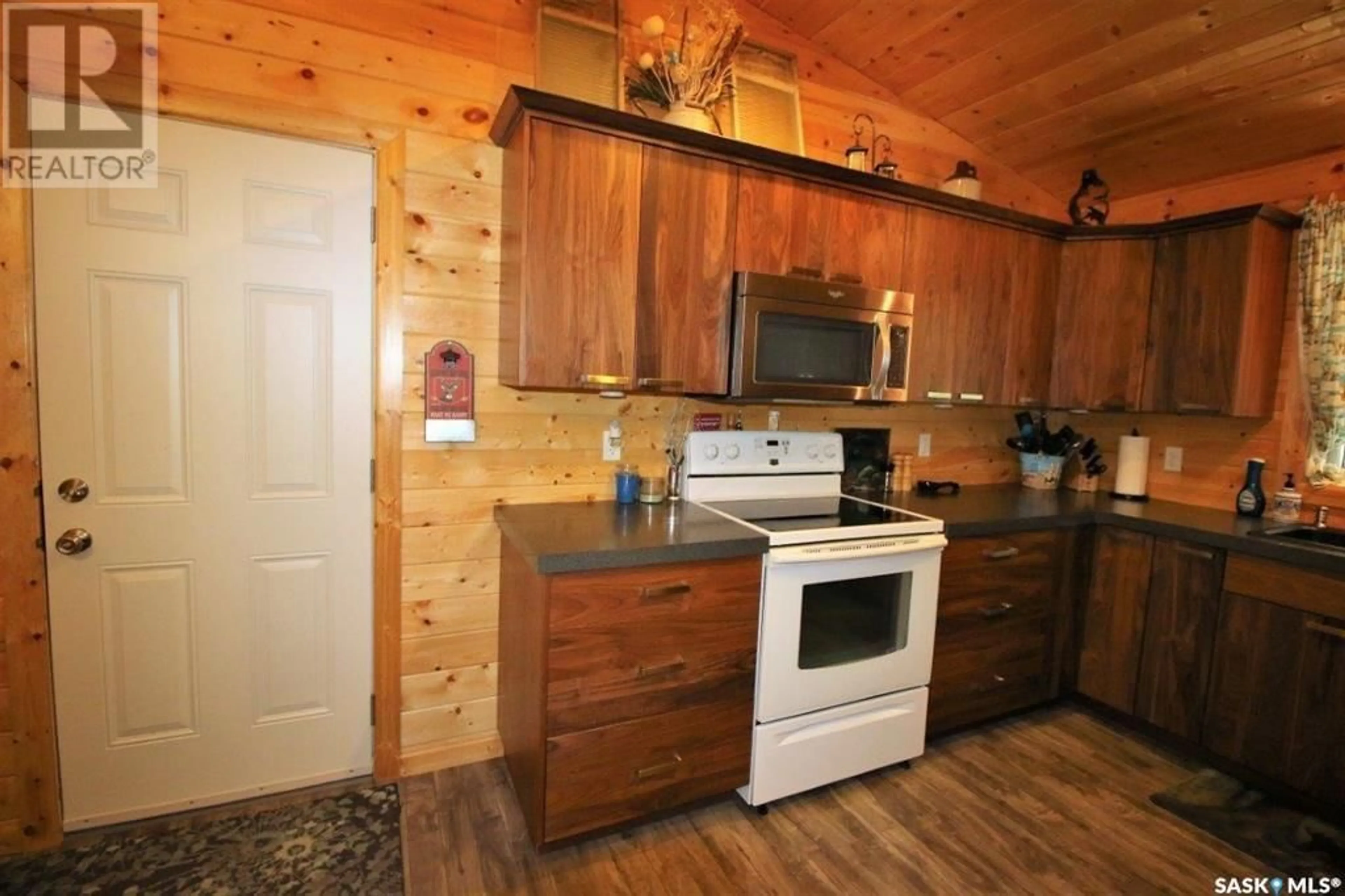 Standard kitchen for Lot 5 Spruce Cres Spruce Bay, Meeting Lake Saskatchewan S0M2L0