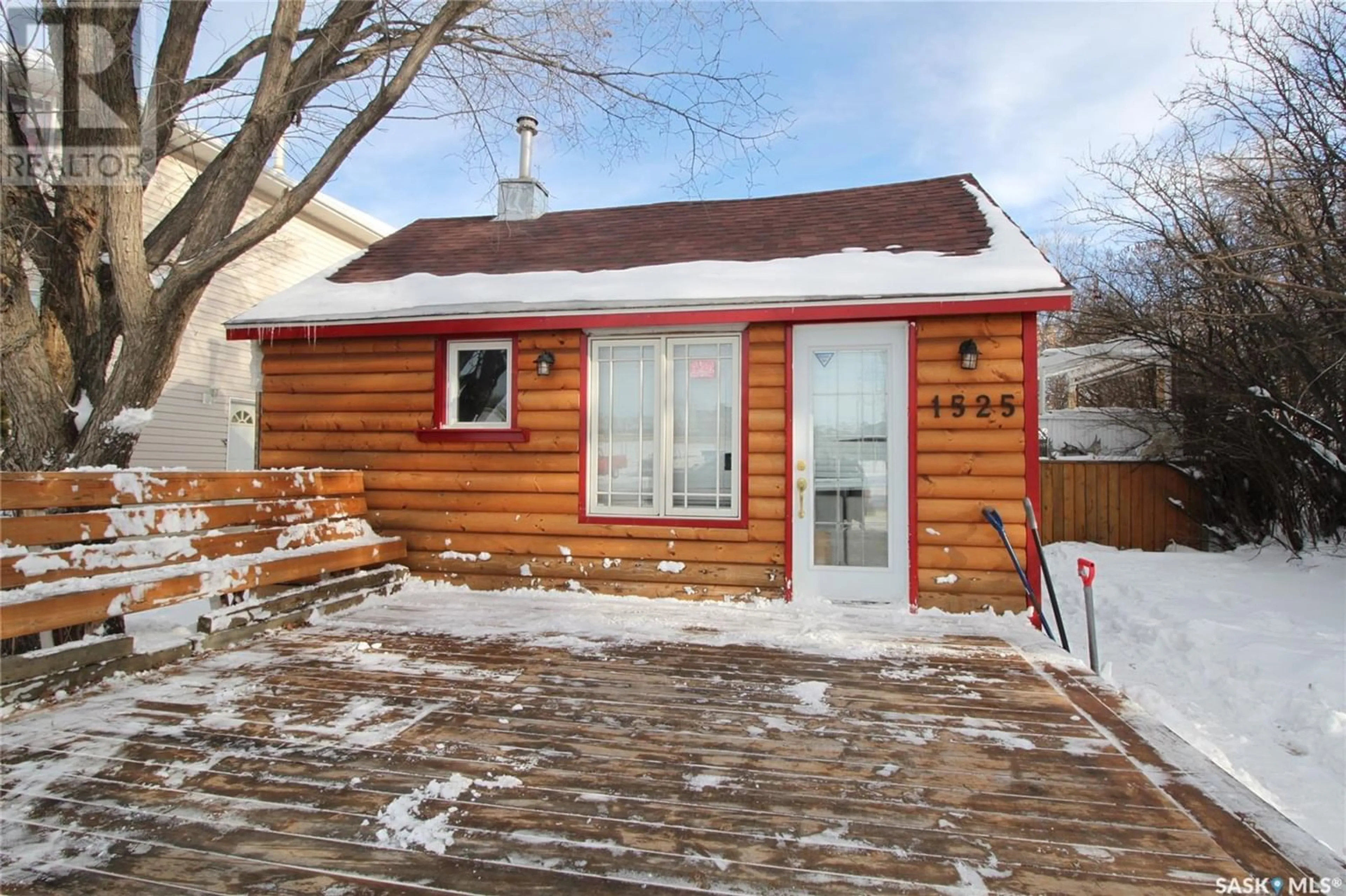 A pic from exterior of the house or condo for 1525 Kilburn AVENUE, Saskatoon Saskatchewan S7M0K1