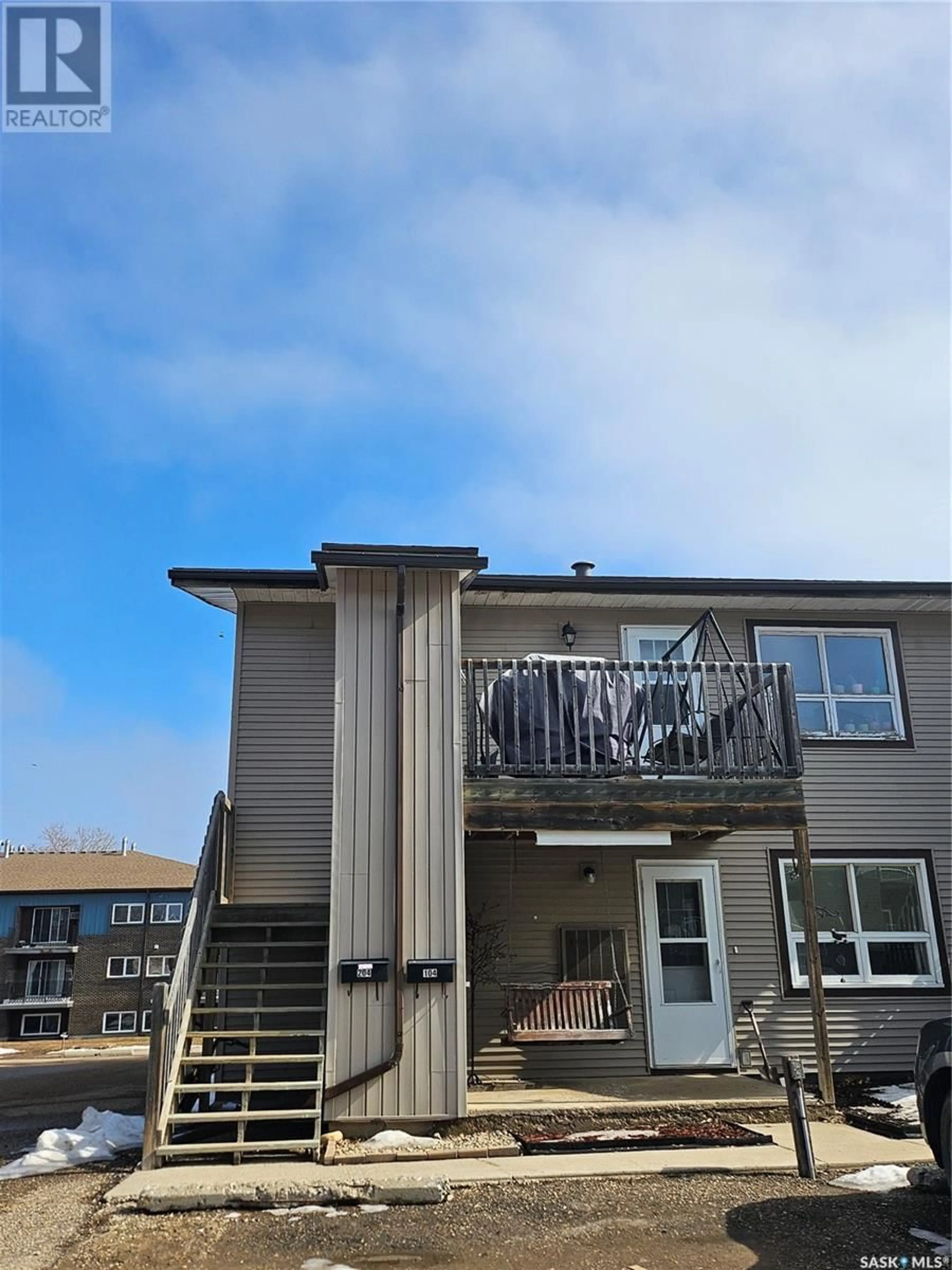 A pic from exterior of the house or condo for 204 525 Dufferin AVENUE, Estevan Saskatchewan S4A2J1