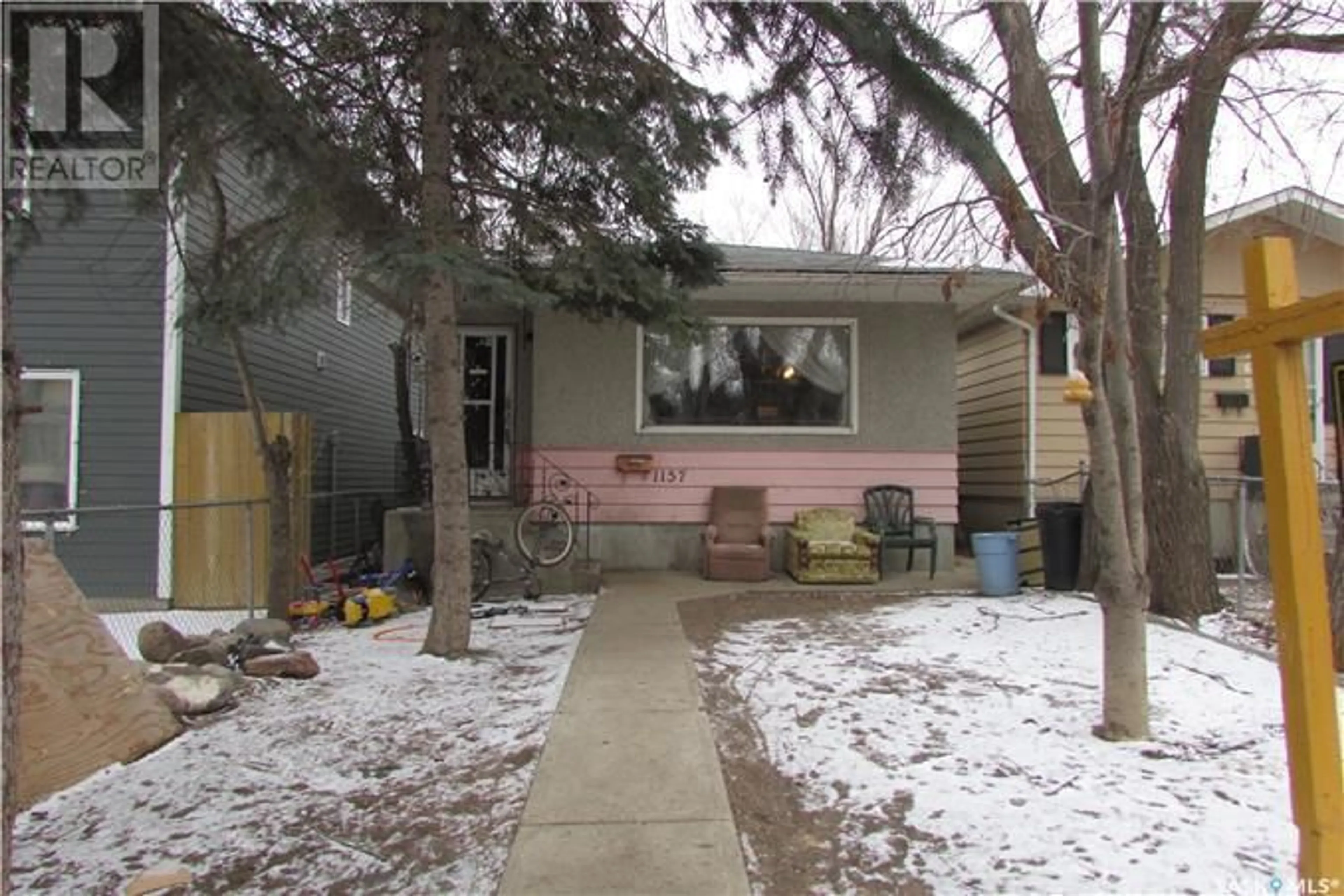 A pic from exterior of the house or condo for 1157 Cameron STREET, Regina Saskatchewan S4T2S9