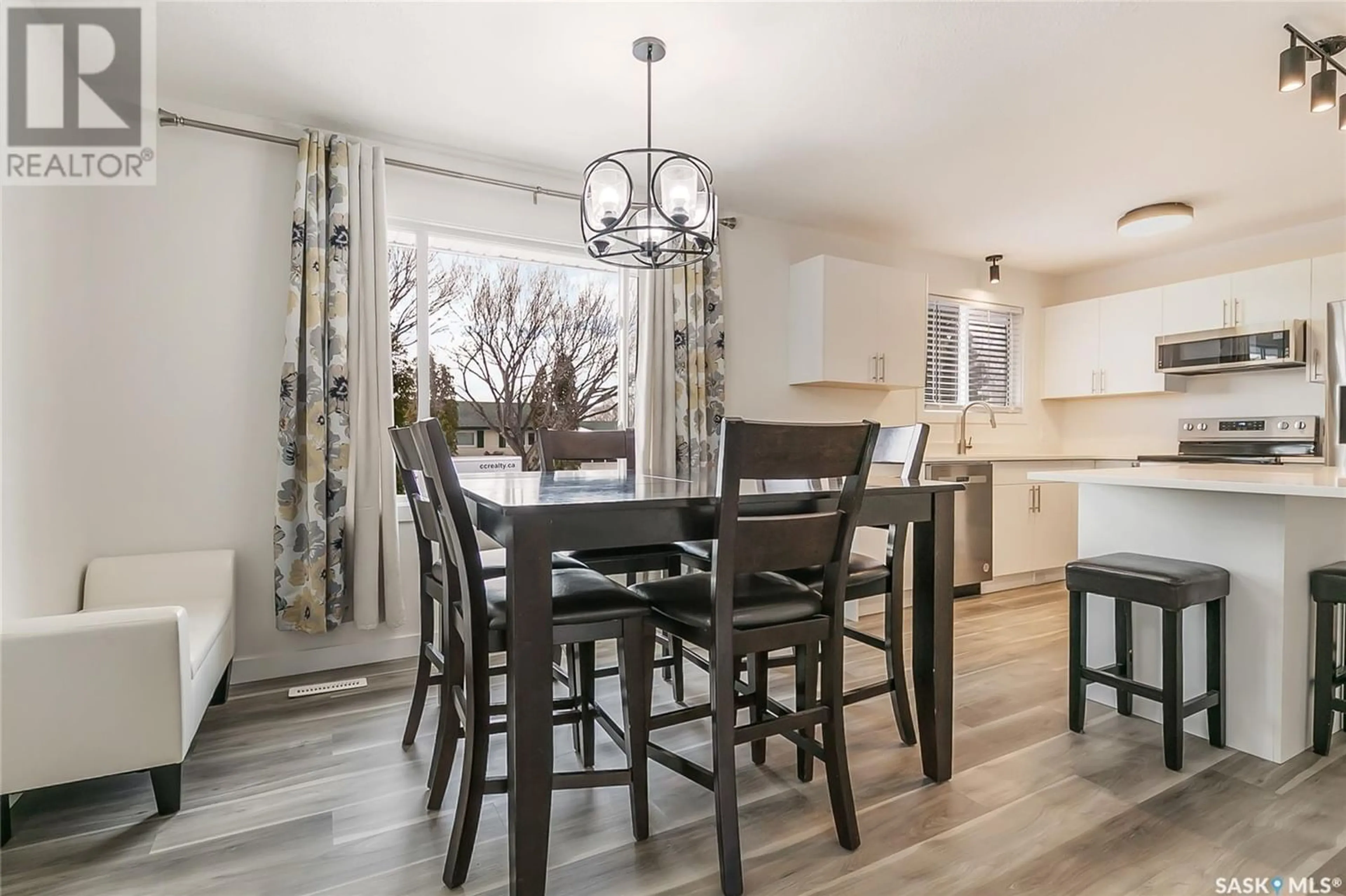 Dining room for 1 Boyce STREET, Regina Saskatchewan S4R6T6