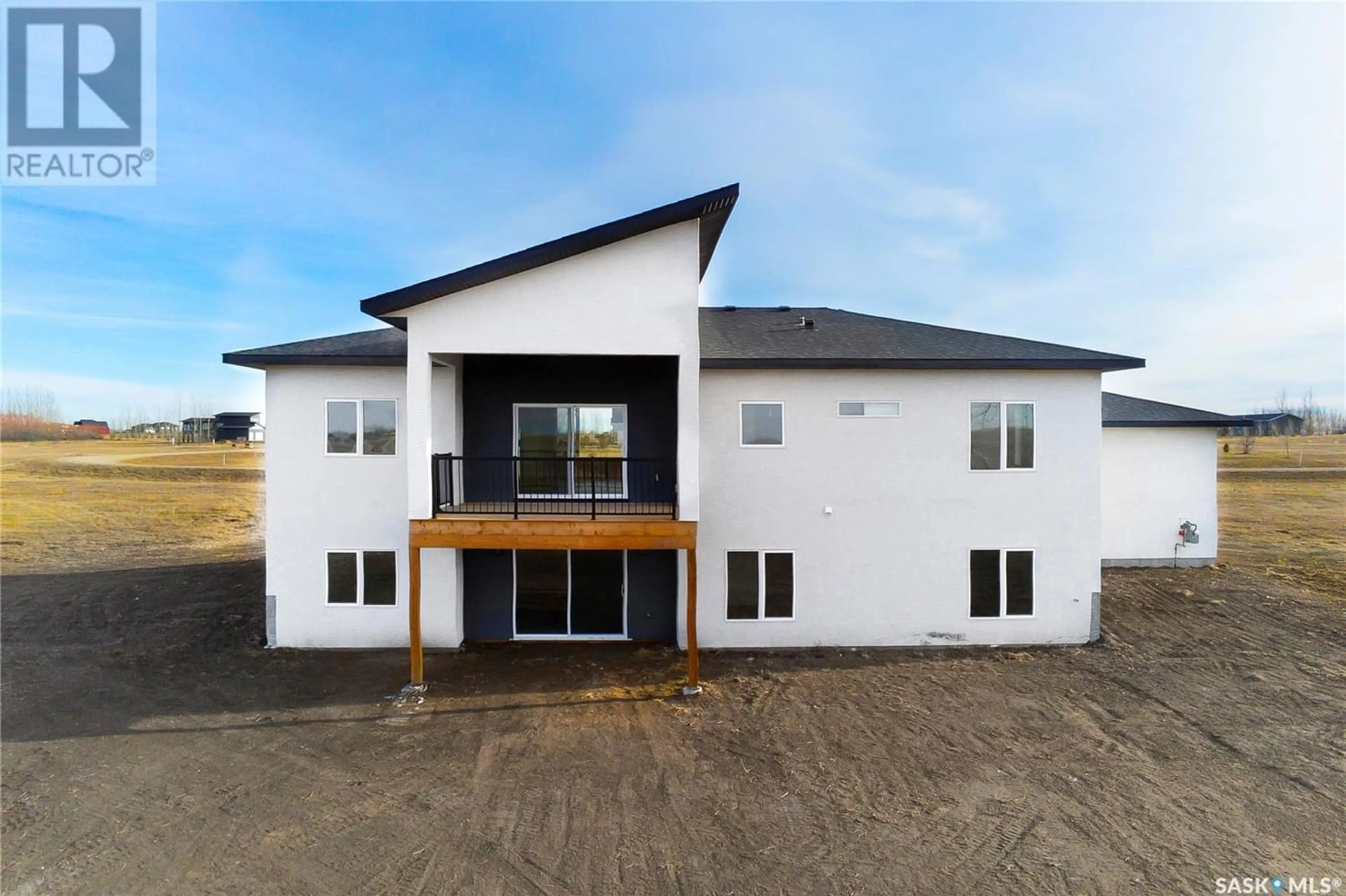 Outside view for 5 Pheasant Meadows CRESCENT, Dundurn Rm No. 314 Saskatchewan S7C0C2