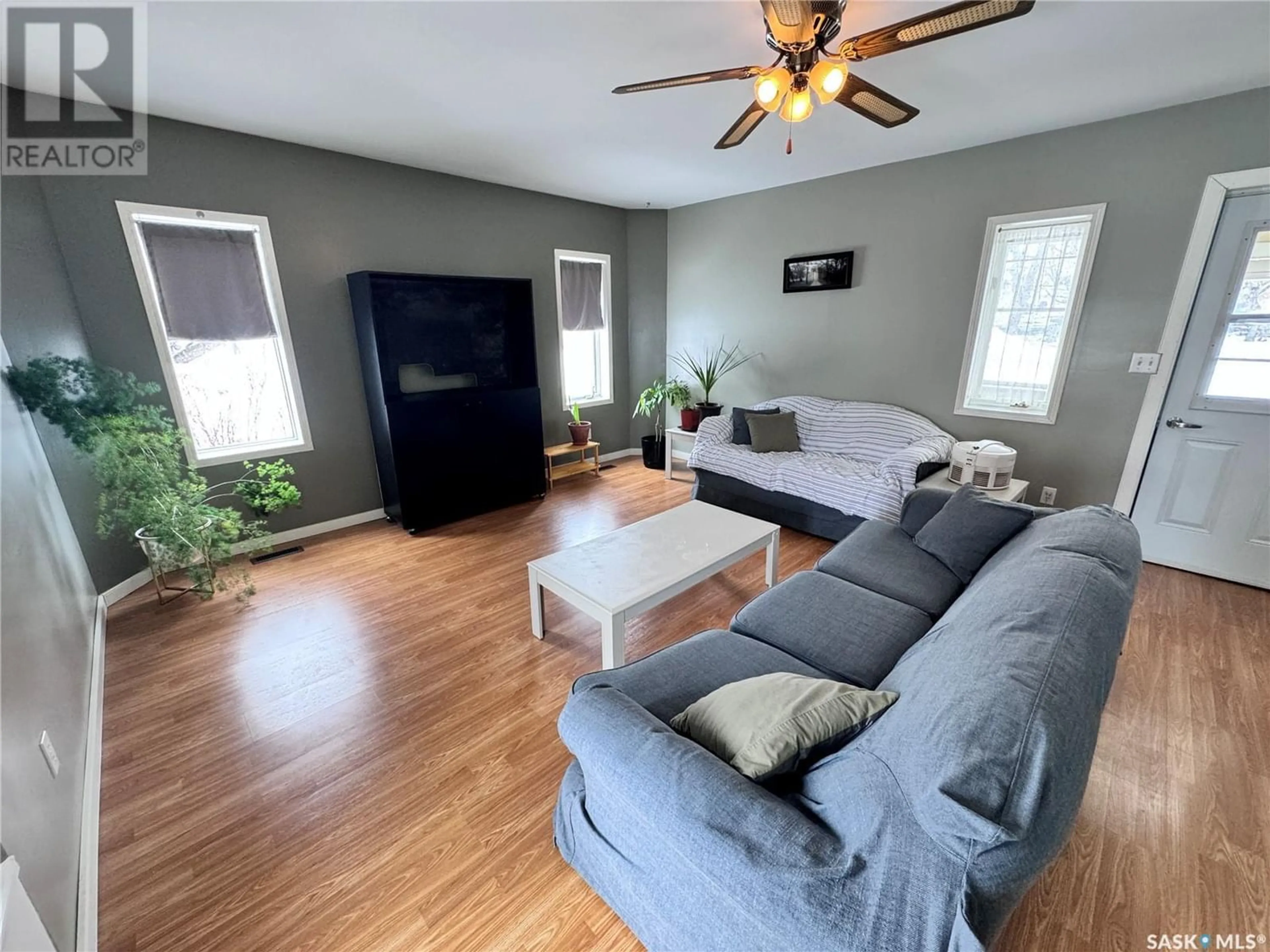Living room for 202 1st AVENUE, Harris Saskatchewan S0L1K0