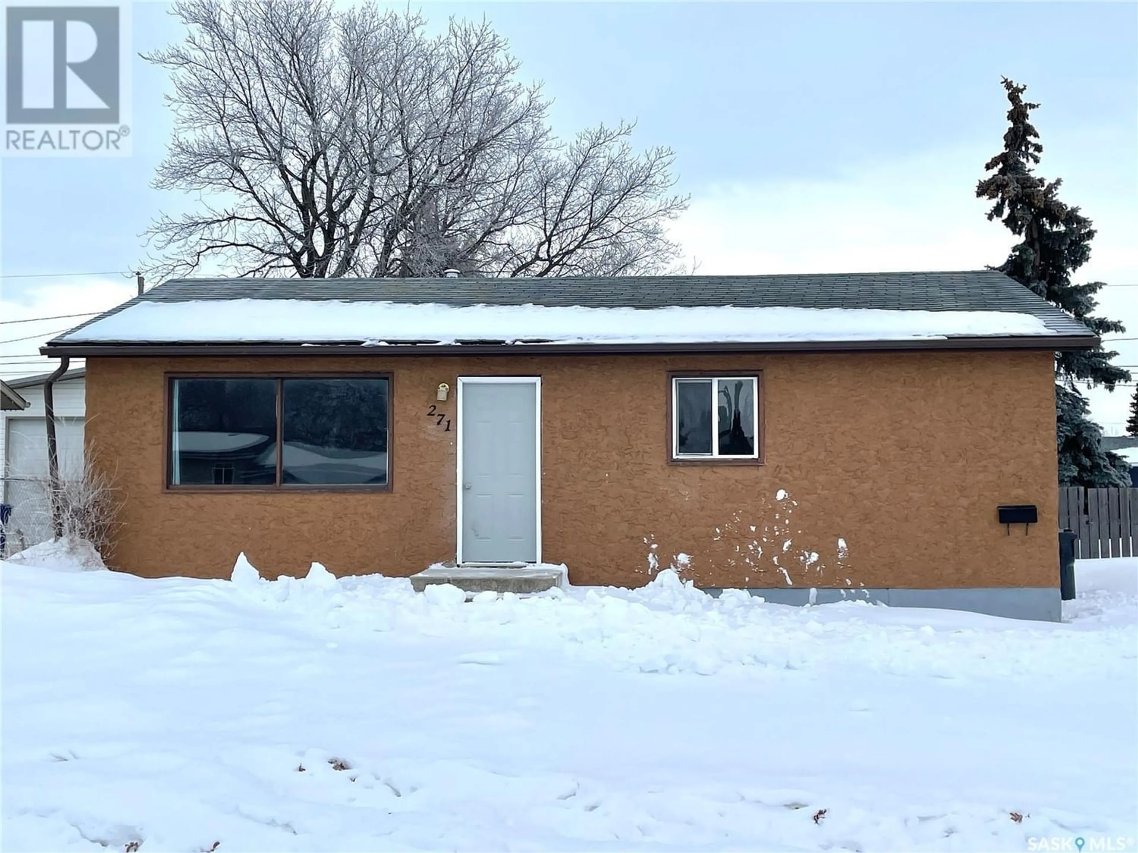 Frontside or backside of a home for 271 21st STREET, Battleford Saskatchewan S0M0E0